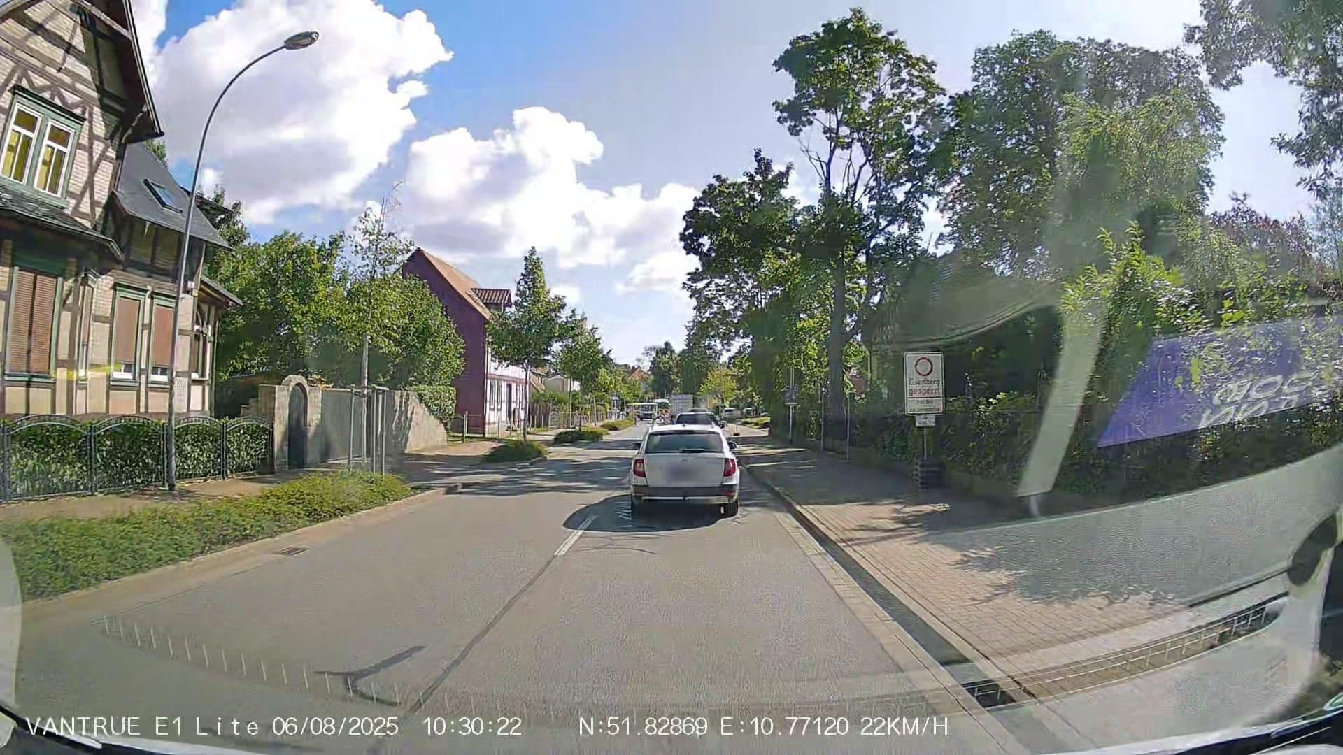 Street view near Harz-Chill Wernigerode, Wernigerode — © Hightower- (CC BY-SA · Mapillary)