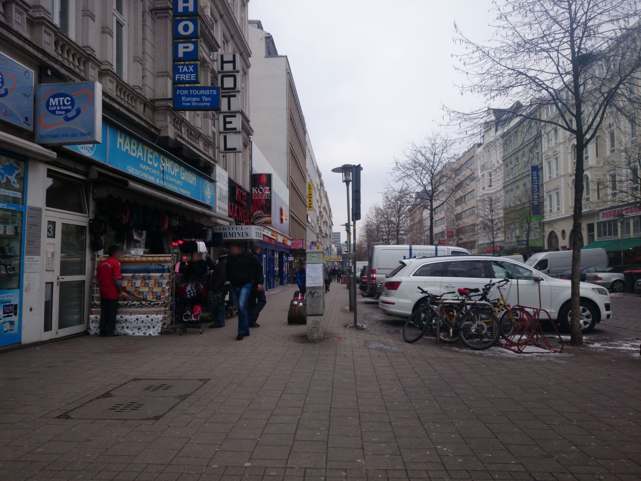 Street view near Terminus am Hauptbahnhof, St. Georg — © peterneubauer (CC BY-SA · Mapillary)
