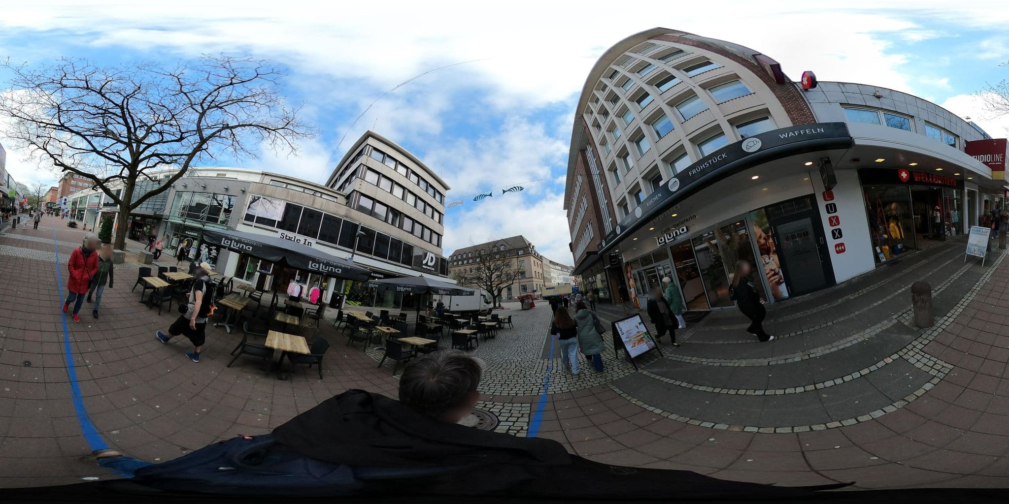 Street view near Luxx City Apartments, Kiel — © pbb (CC BY-SA · Mapillary)