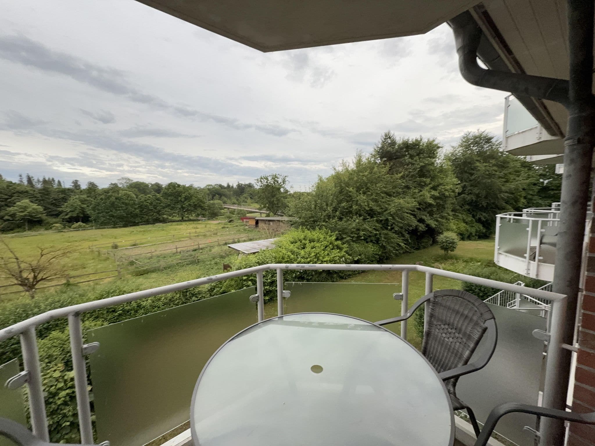 Street view near Familienparadies Stranddüne, Timmendorfer Strand — © unix_yt (CC BY-SA · Mapillary)