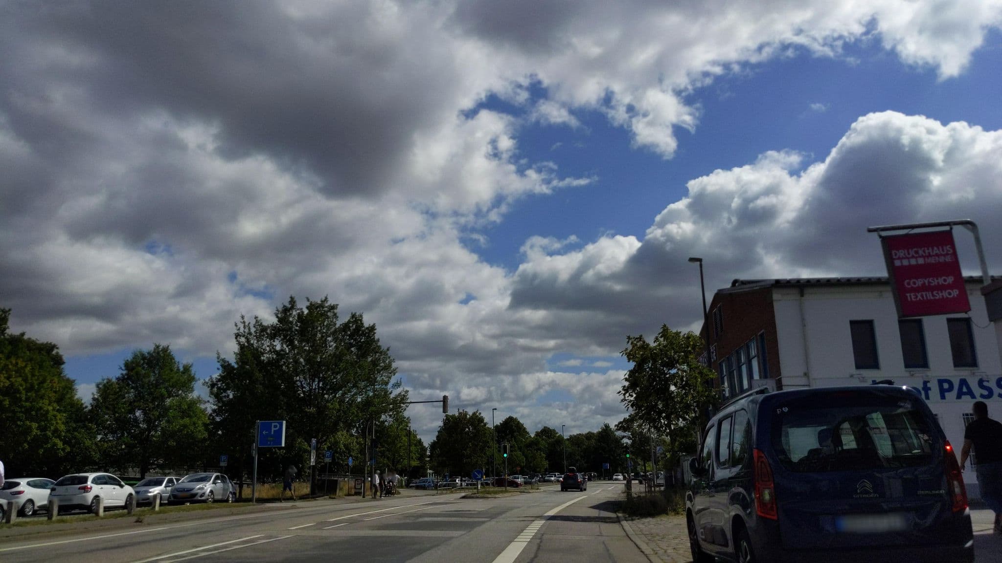 Street view near Ferienhaus Rodebart, Lübeck — © rasmustravemnd (CC BY-SA · Mapillary)