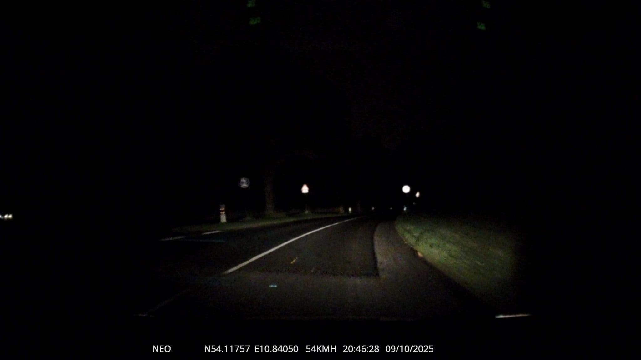 Street view near Zum Felde Ferienwohnungen, Neustadt in Holstein — © TechniPorter (CC BY-SA · Mapillary)