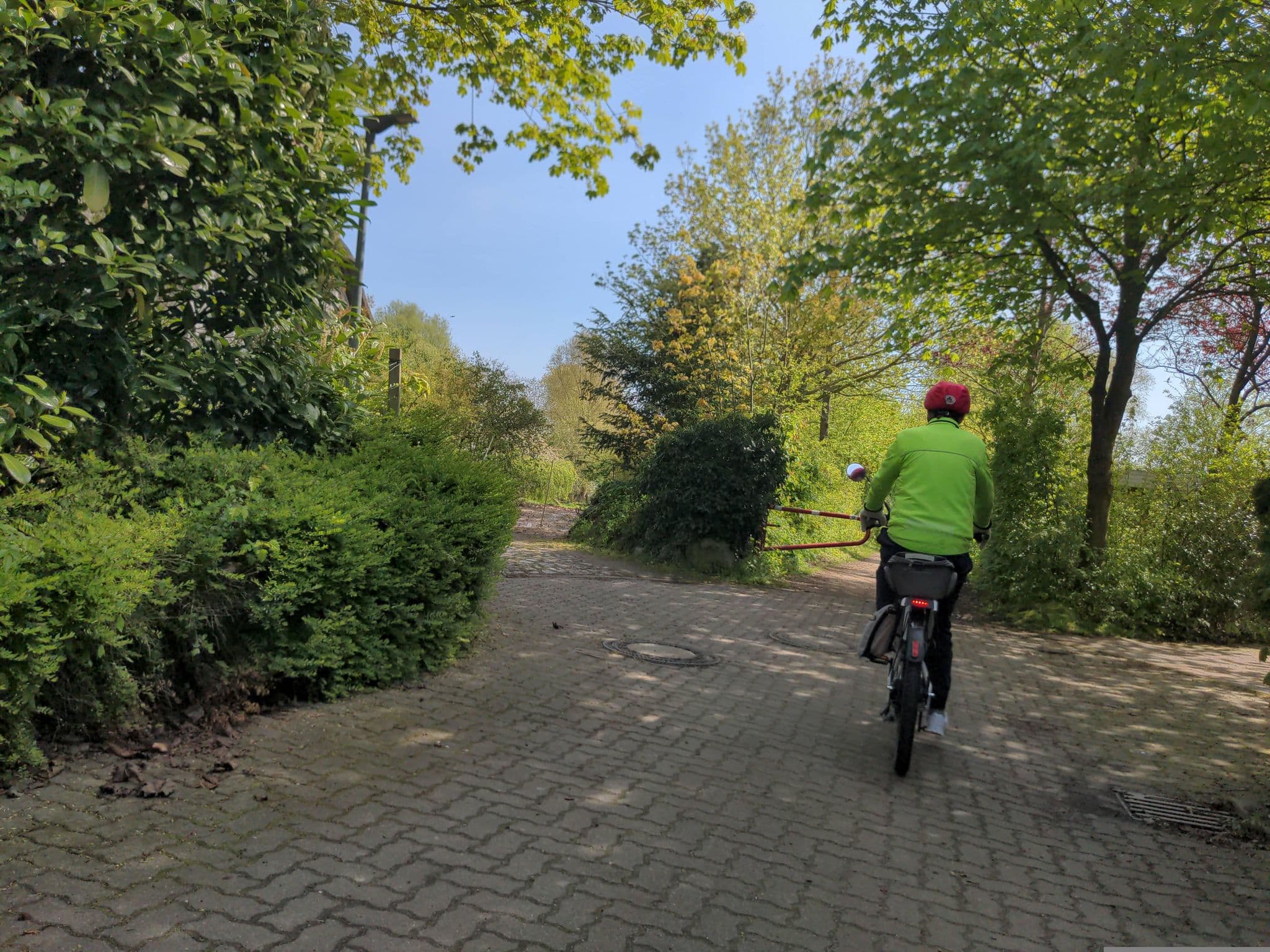 Street view near Haus Häusgen, Timmendorfer Strand — © rasmustravemnd (CC BY-SA · Mapillary)