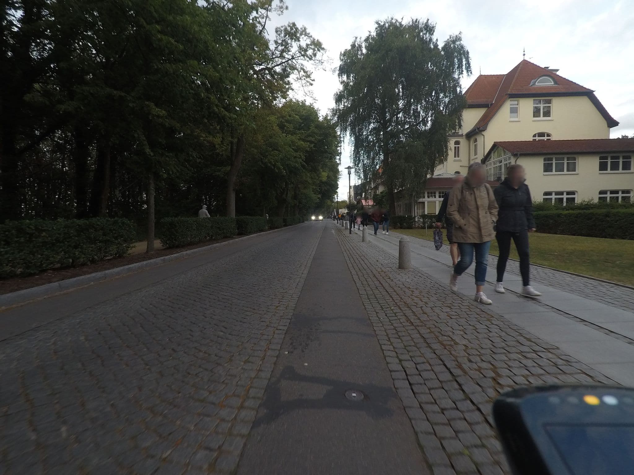 Street view near Seawell Services International GmbH, Ostseebad Kühlungsborn — © mjay (CC BY-SA · Mapillary)