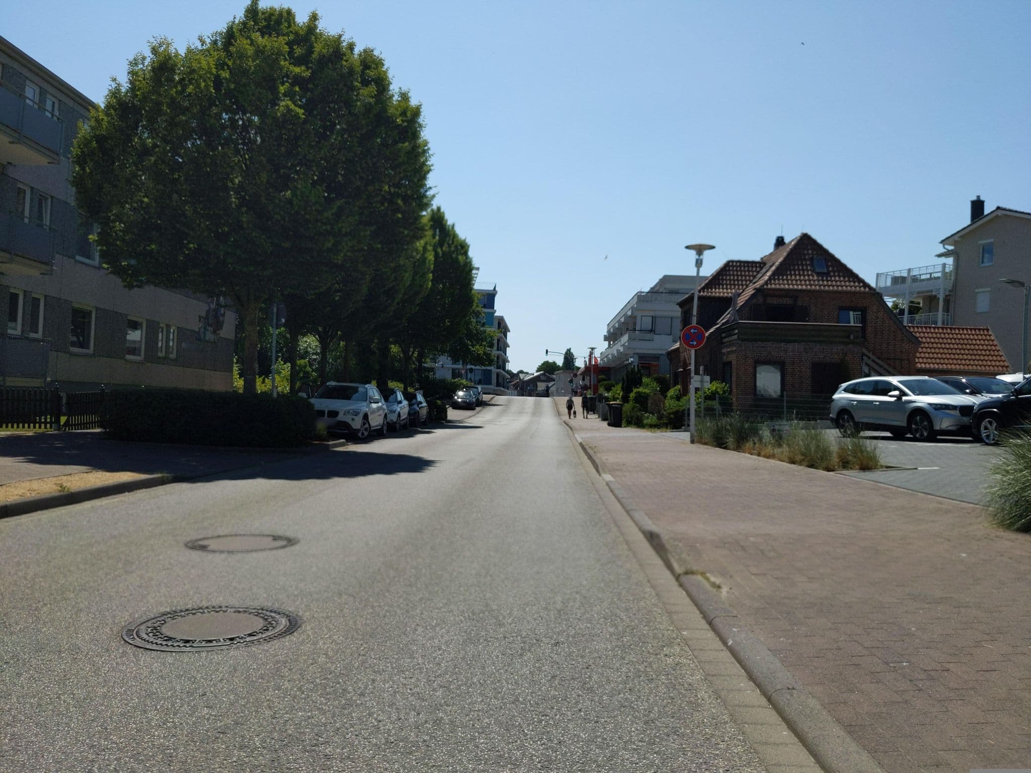 Street view near Achtern Diek, Grömitz — © rasmustravemnd (CC BY-SA · Mapillary)