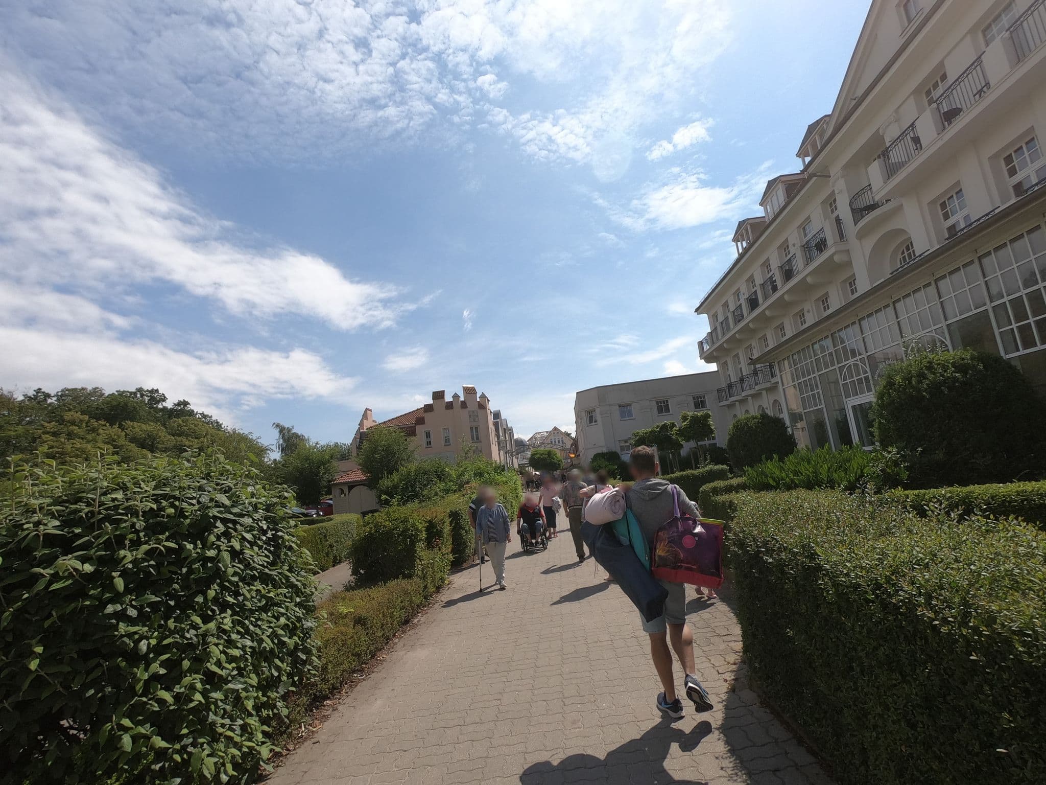 Street view near Meerfun - Ferienvermietung, Ostseebad Kühlungsborn — © carlheinz (CC BY-SA · Mapillary)
