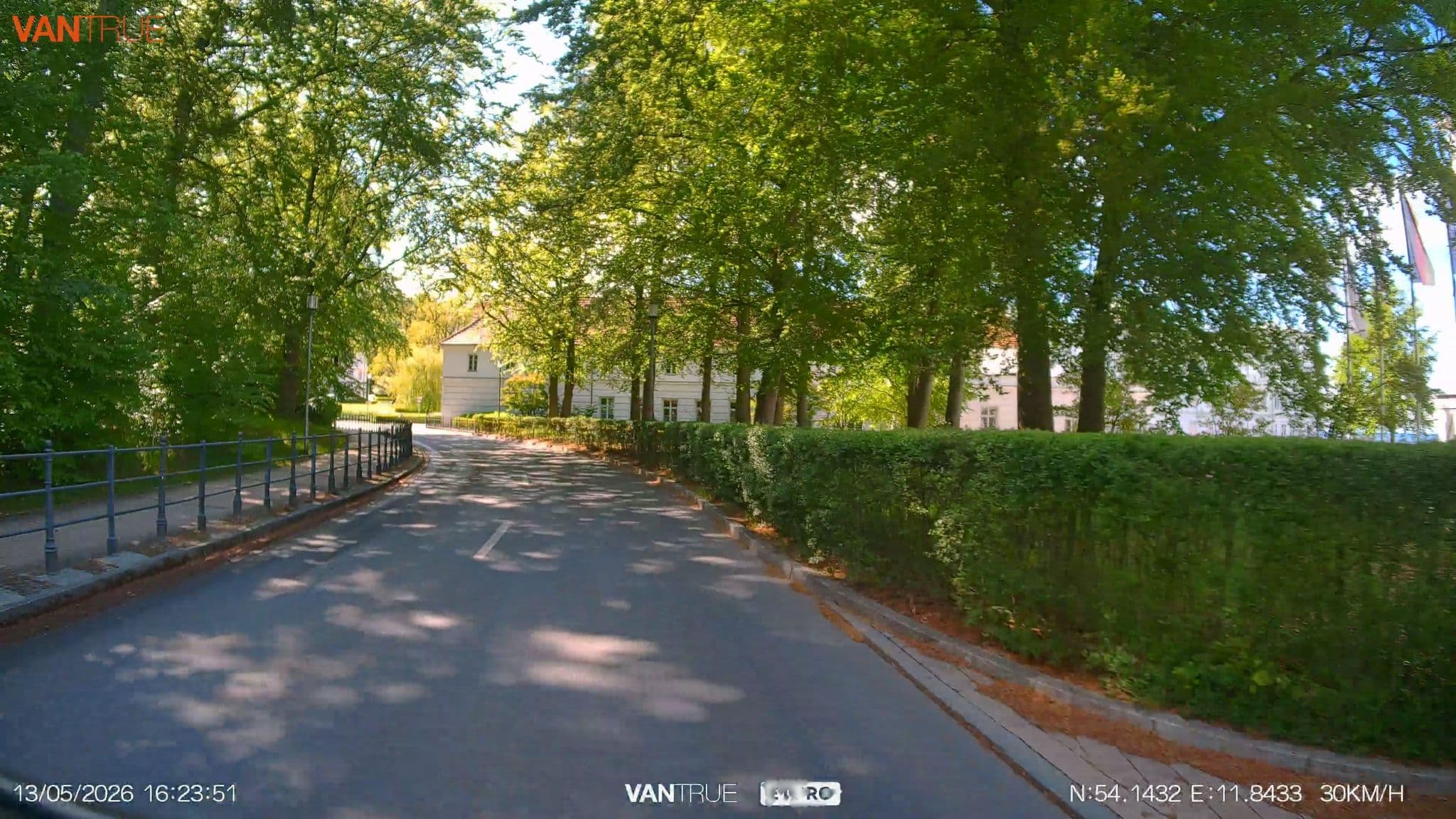Street view near Grand Hotel Heiligendamm - The Leading Hotels of the World, Börgerende-Rethwisch — © LordOslo (CC BY-SA · Mapillary)