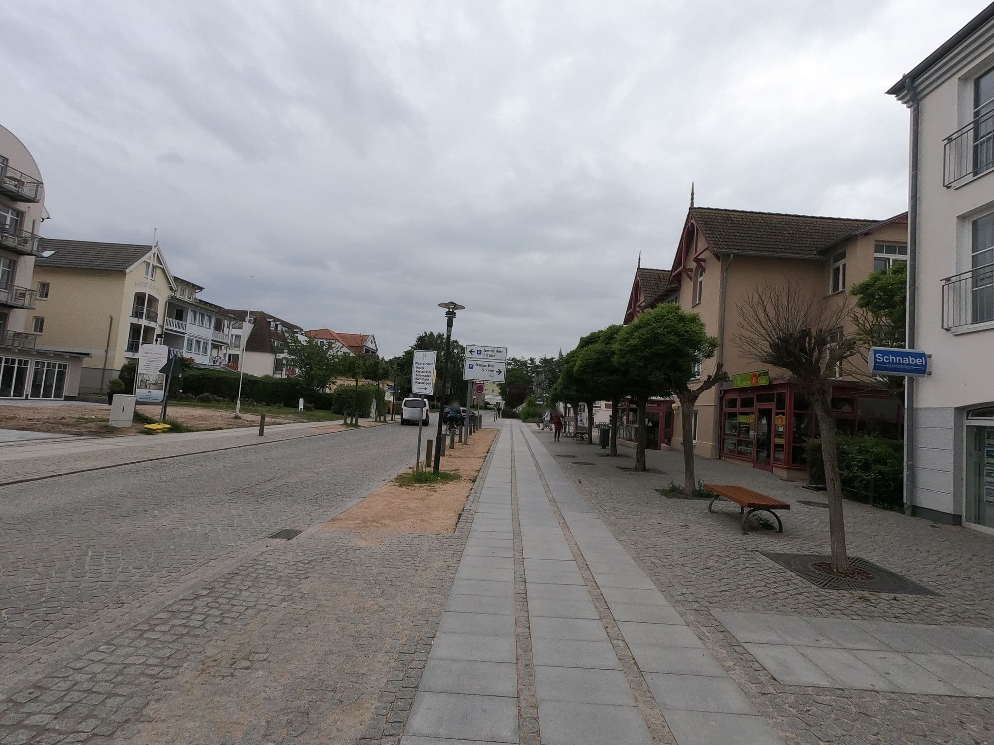 Street view near Ferienwohnungen Haus Olymp, Ostseebad Kühlungsborn — © carlheinz (CC BY-SA · Mapillary)