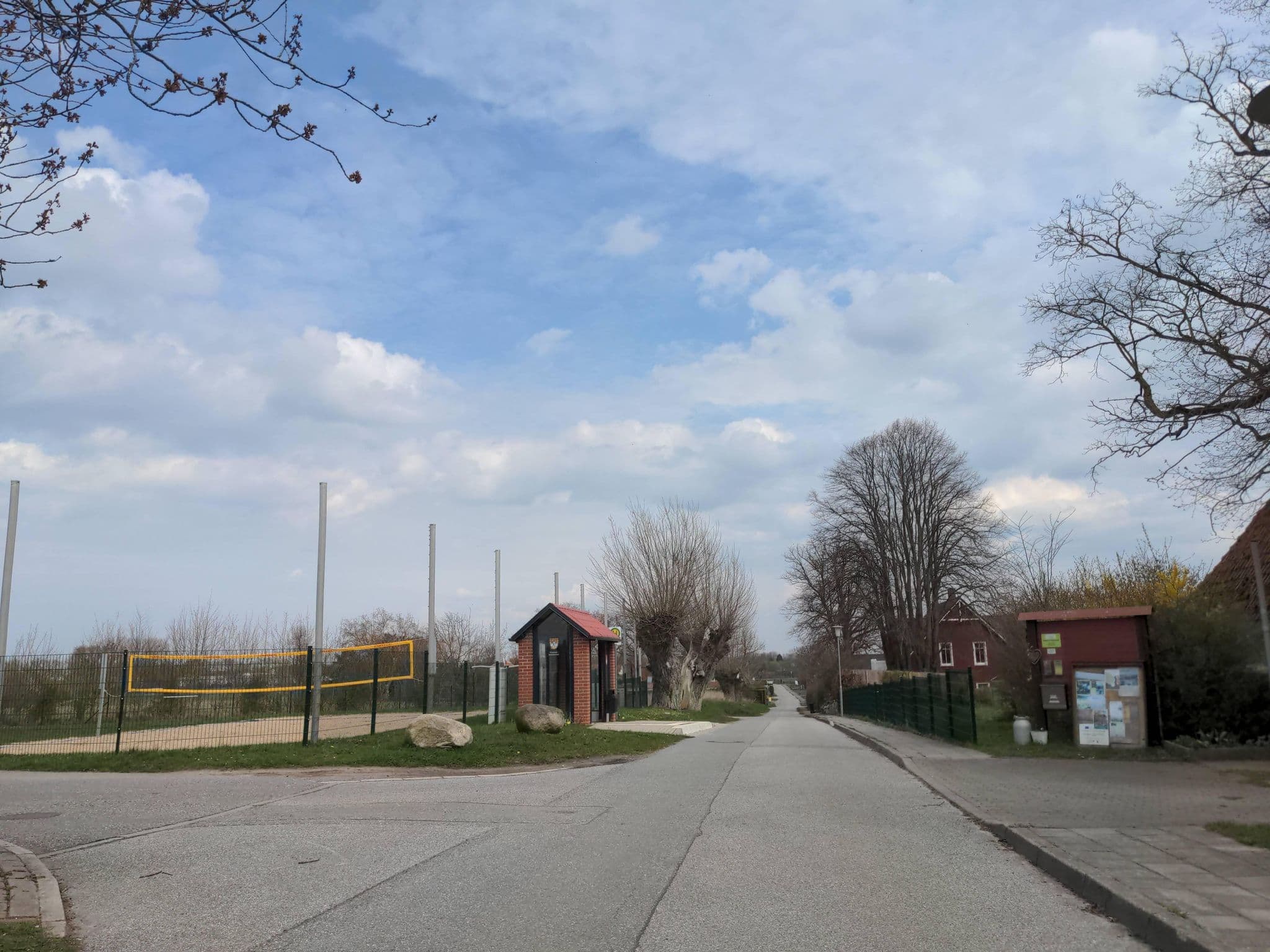 Street view near Grüne Wiek - design Baumhausdorf Beckerwitz, Gramkow — © rasmustravemnd (CC BY-SA · Mapillary)