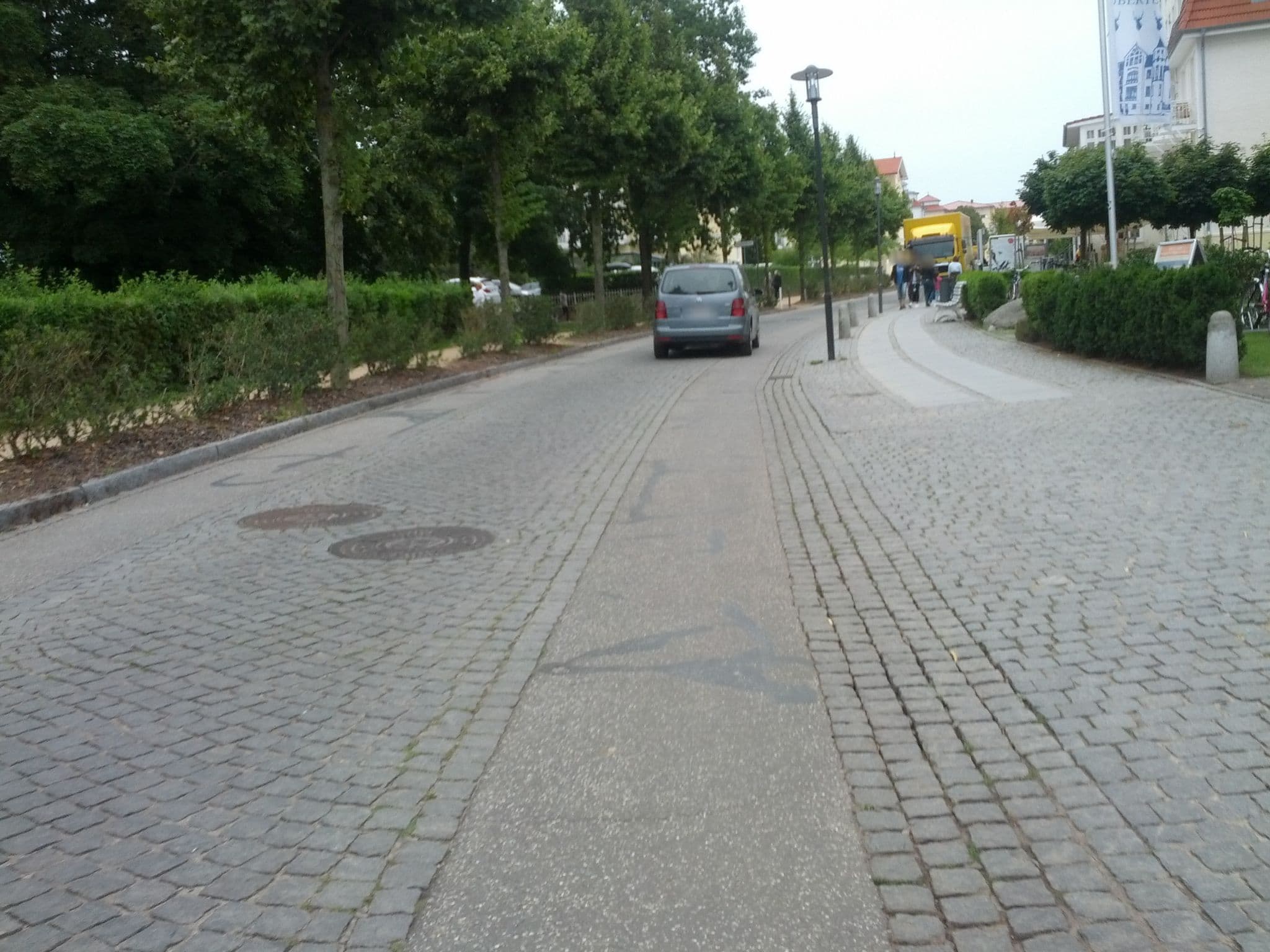 Street view near Tagungs- und Ferienhotel Haus am Meer, Ostseebad Kühlungsborn — © zoegglmeyr (CC BY-SA · Mapillary)