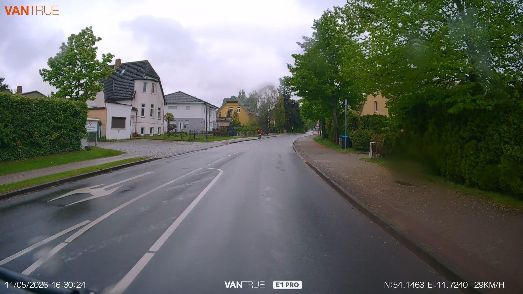 Street view near BSW Wohnanlage Kühlungsborn, Ostseebad Kühlungsborn — © LordOslo (CC BY-SA · Mapillary)