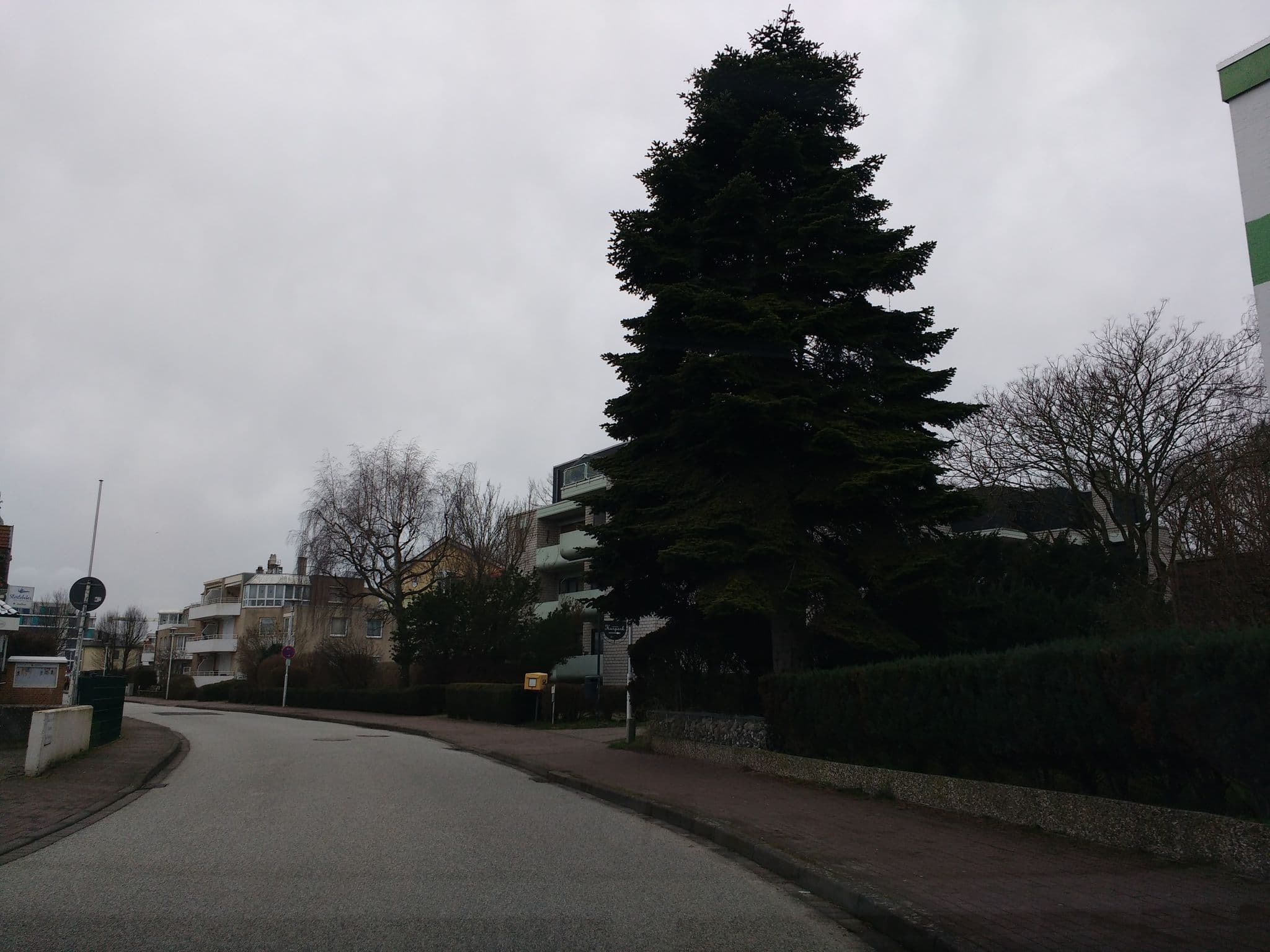 Street view near Naturheilpraxis im Hotel Windspiel Anja Kuczera, Grömitz — © thetornado76 (CC BY-SA · Mapillary)