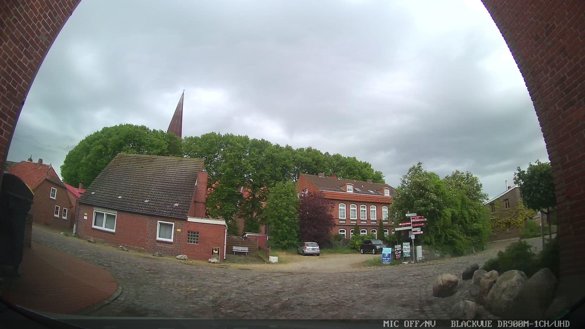 Street view near Alte Sparkasse Ferienhaus Mückler, Fehmarn — © chuck (CC BY-SA · Mapillary)