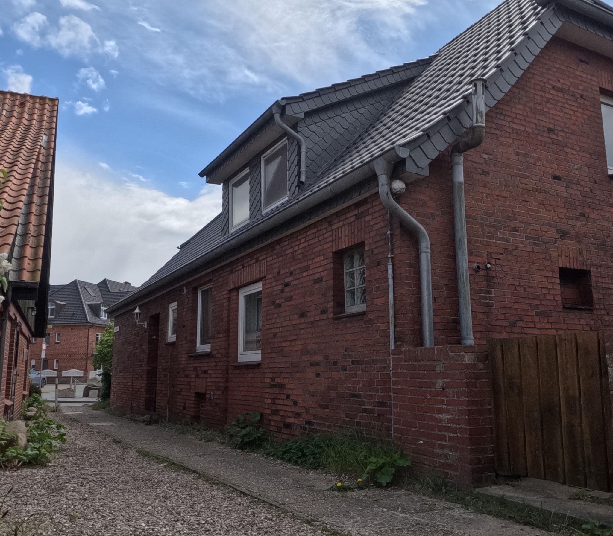 Street view near Meerblick Lemkenhafen, Fehmarn — © chuck (CC BY-SA · Mapillary)