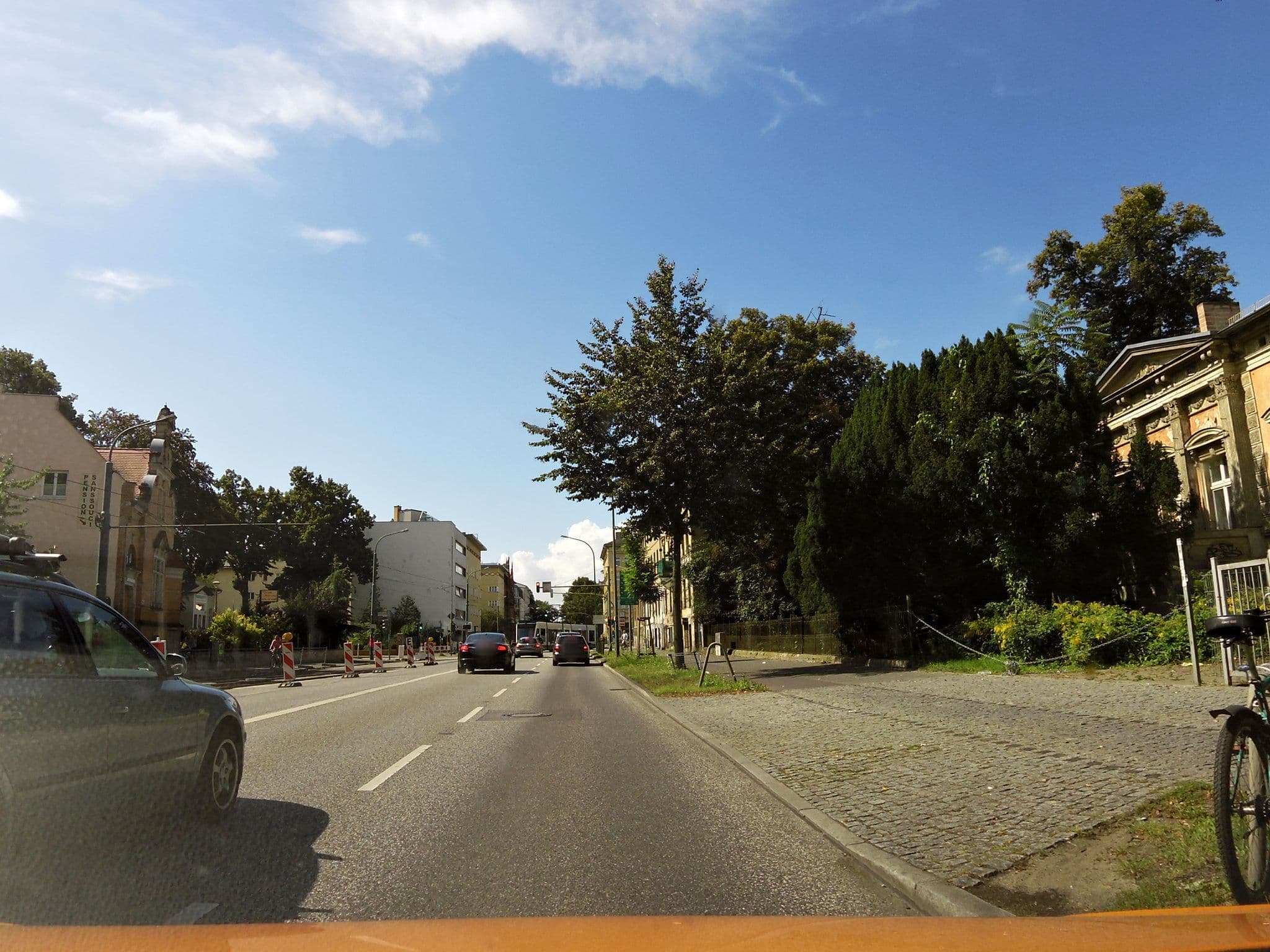 Street view near Potsdamer Hostel, Potsdam — © moenk (CC BY-SA · Mapillary)