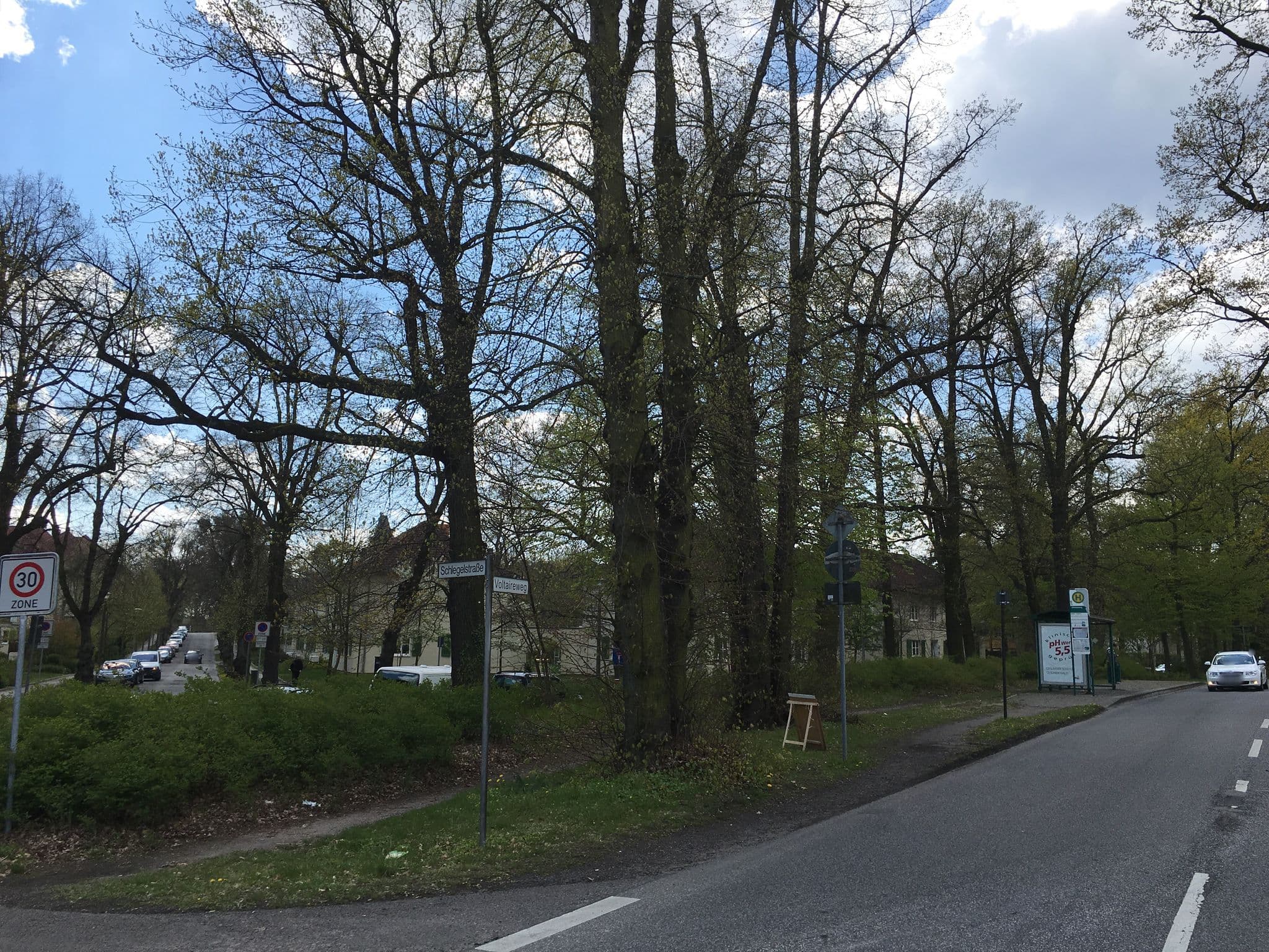 Street view near Design Apartments - Am Schlosspark Adults Only, Potsdam — © goobersmash (CC BY-SA · Mapillary)