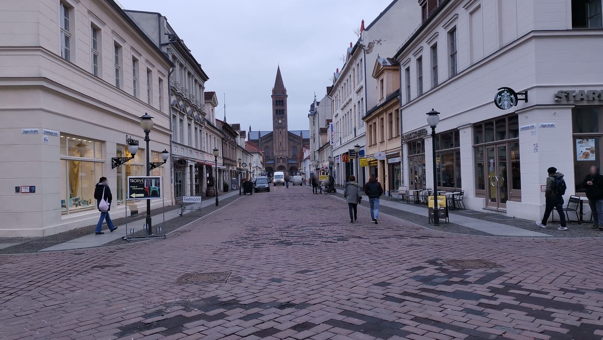 Street view near Potsdam, Potsdam — © kaschirei (CC BY-SA · Mapillary)