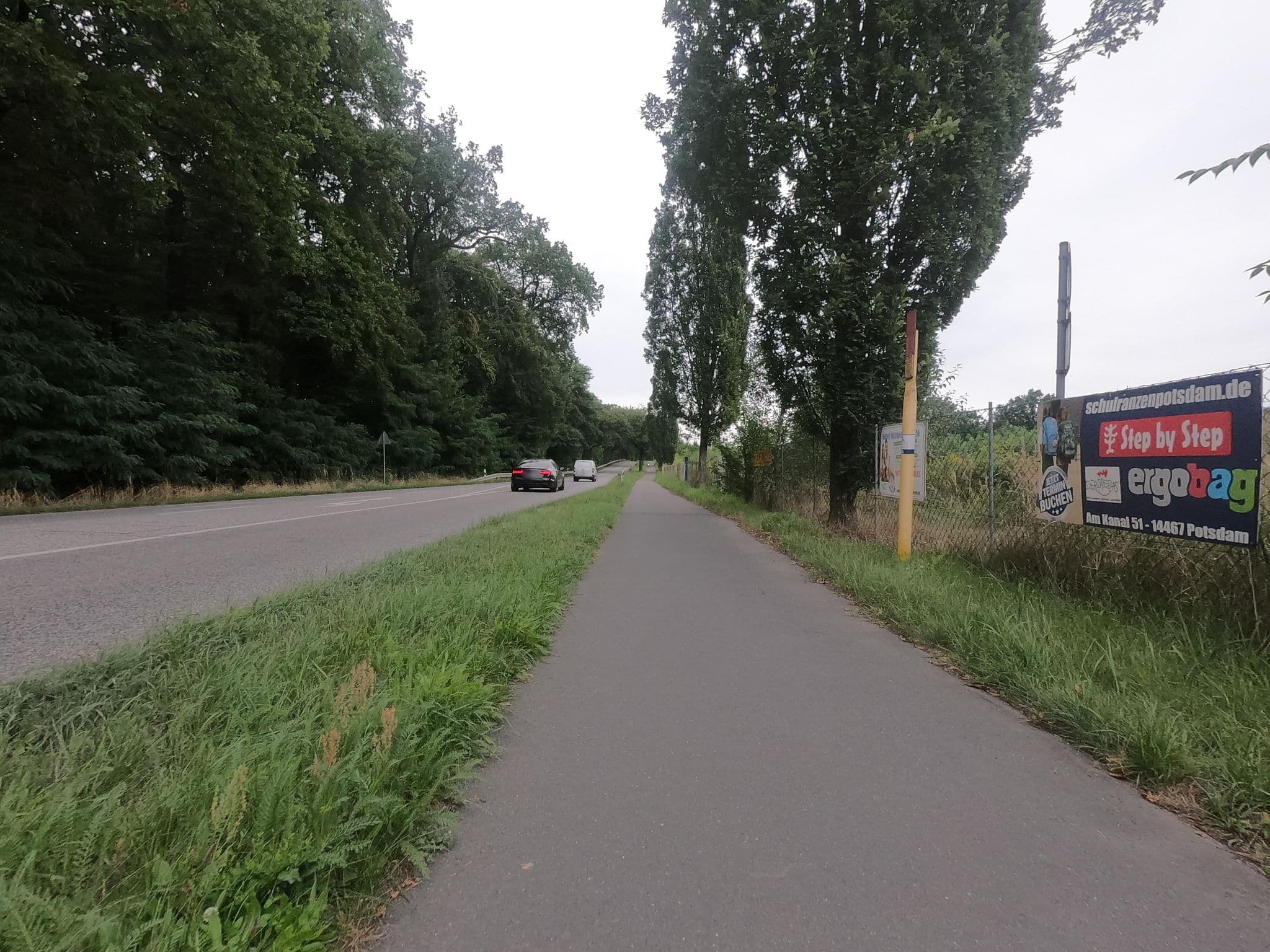 Street view near Glengad Ferienzimmer, Potsdam — © carlheinz (CC BY-SA · Mapillary)