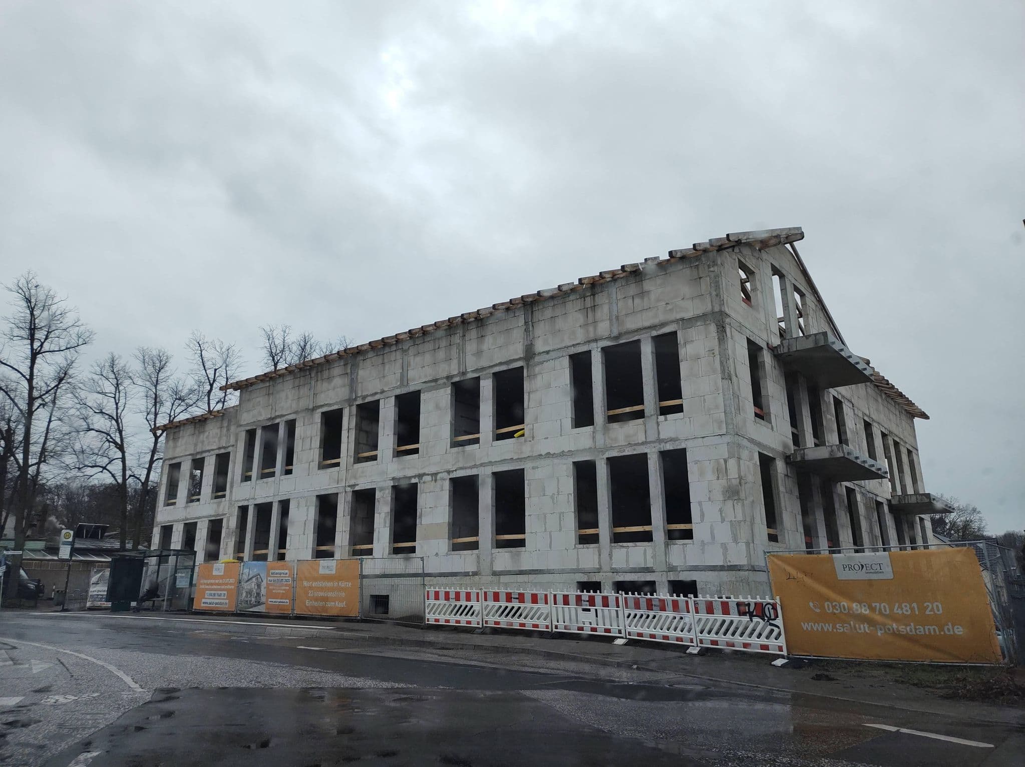 Street view near Bornim Guesthouse, Potsdam — © thetornado76 (CC BY-SA · Mapillary)