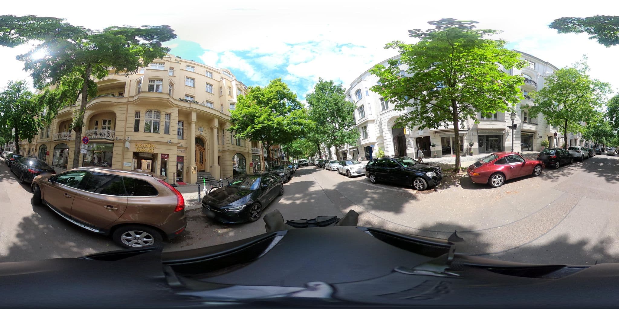 Street view near Asta Pensionsbetriebs GmbH, Schöneberg — © mlvln (CC BY-SA · Mapillary)
