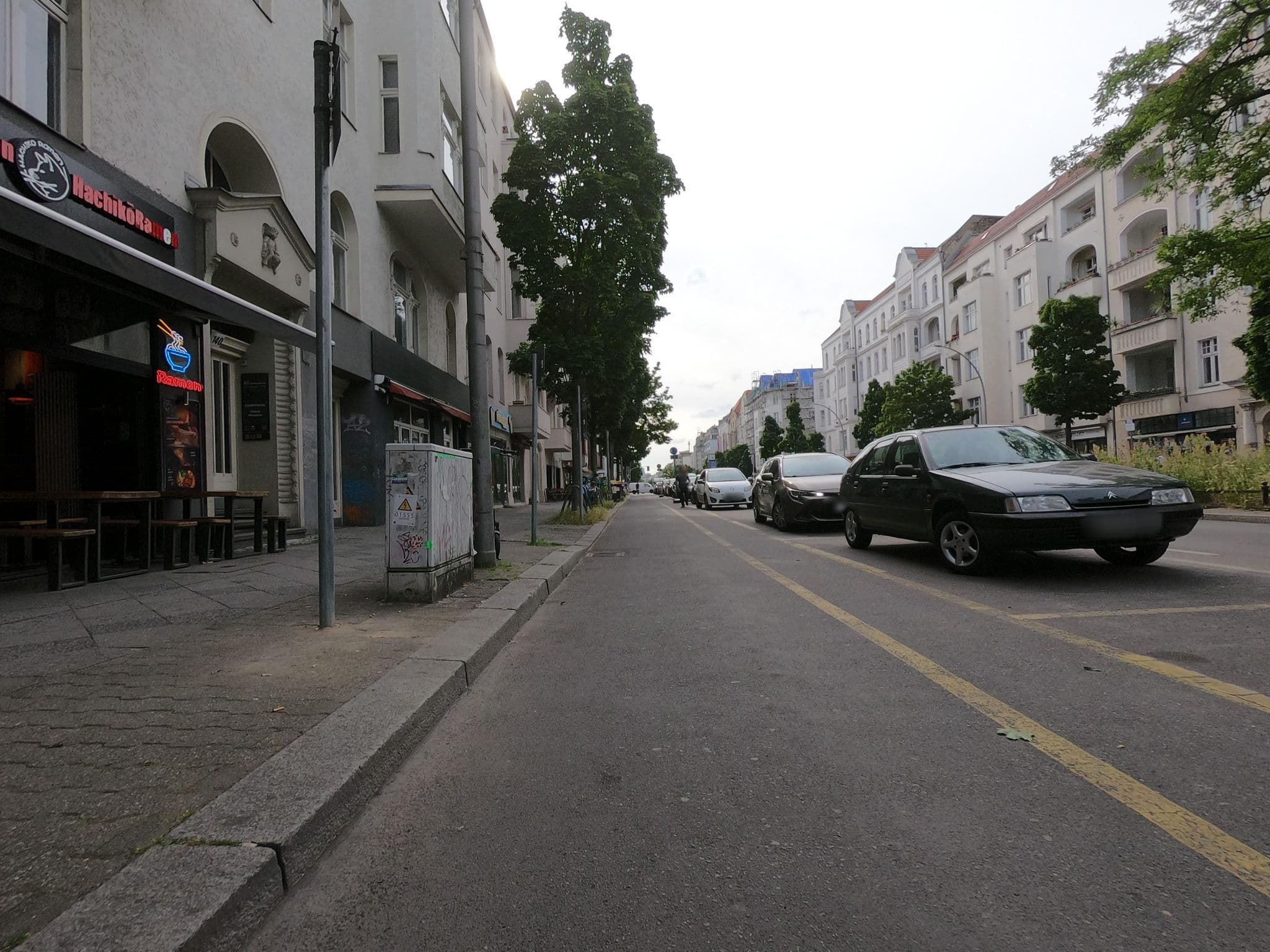 Street view near Rooms & Apartment near Zoologischen Garten, Schöneberg — © carlheinz (CC BY-SA · Mapillary)