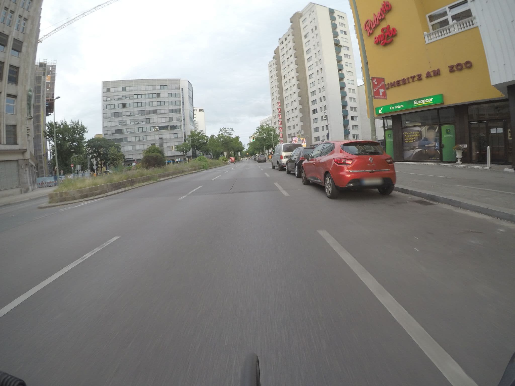 Street view near Hotel Gates, Schöneberg — © kartonage (CC BY-SA · Mapillary)