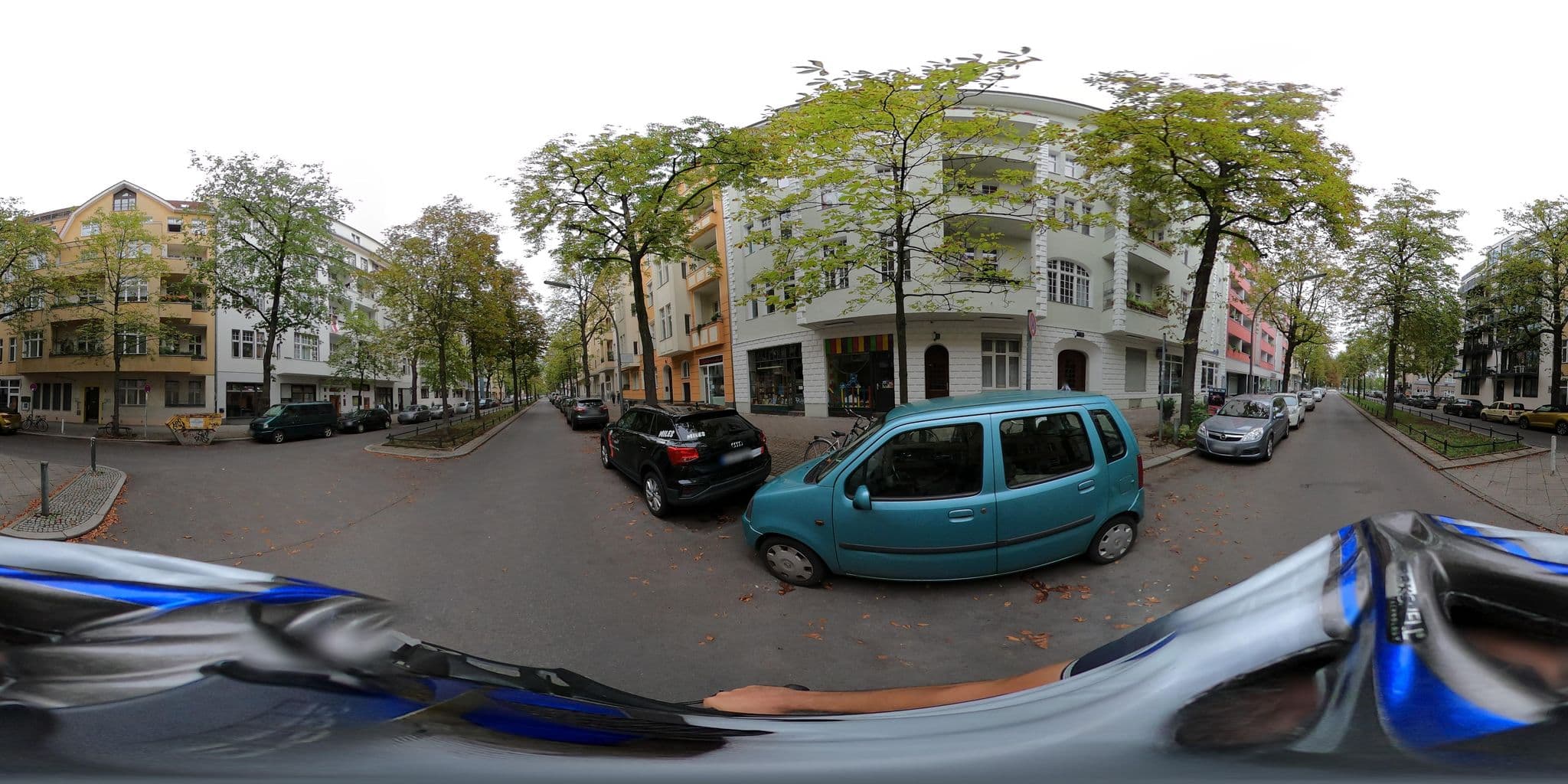 Street view near City Center Apartments, Schöneberg — © eserte (CC BY-SA · Mapillary)