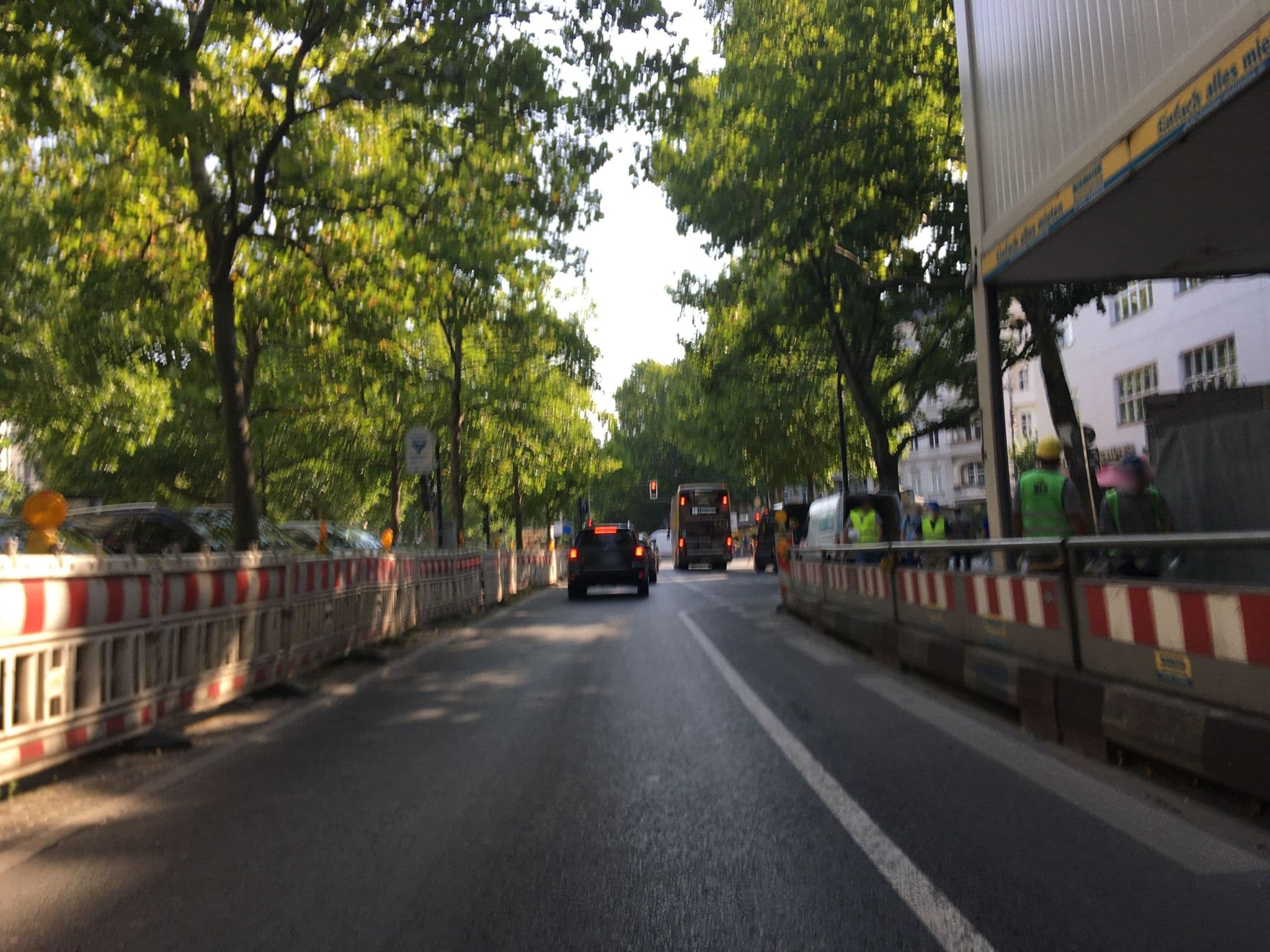 Street view near Büroma-Apart Suites, Schöneberg — © carlheinz (CC BY-SA · Mapillary)