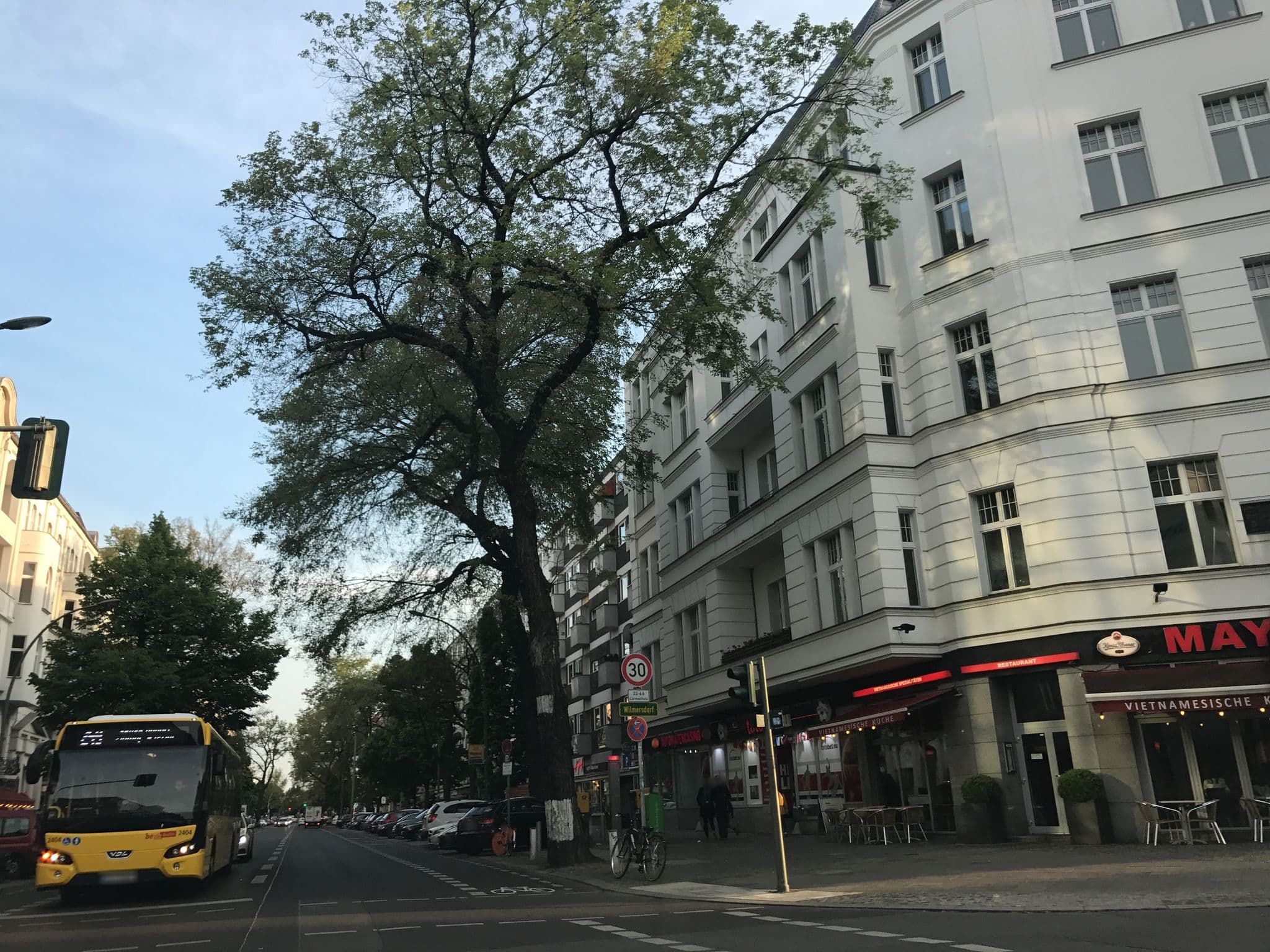 Street view near Hotel Seifert Berlin, Schöneberg — © tb4711 (CC BY-SA · Mapillary)