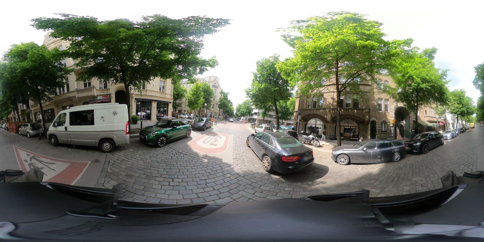 Street view near Pension Gudrun, Schöneberg — © mlvln (CC BY-SA · Mapillary)