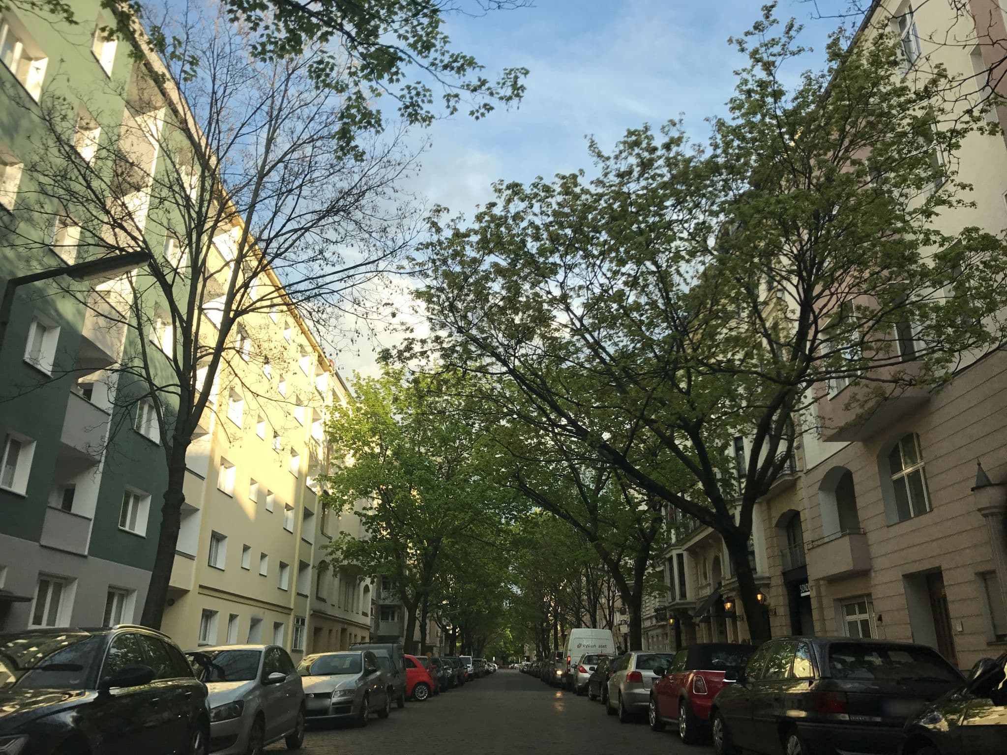 Street view near Hotel Aurum, Schöneberg — © tb4711 (CC BY-SA · Mapillary)