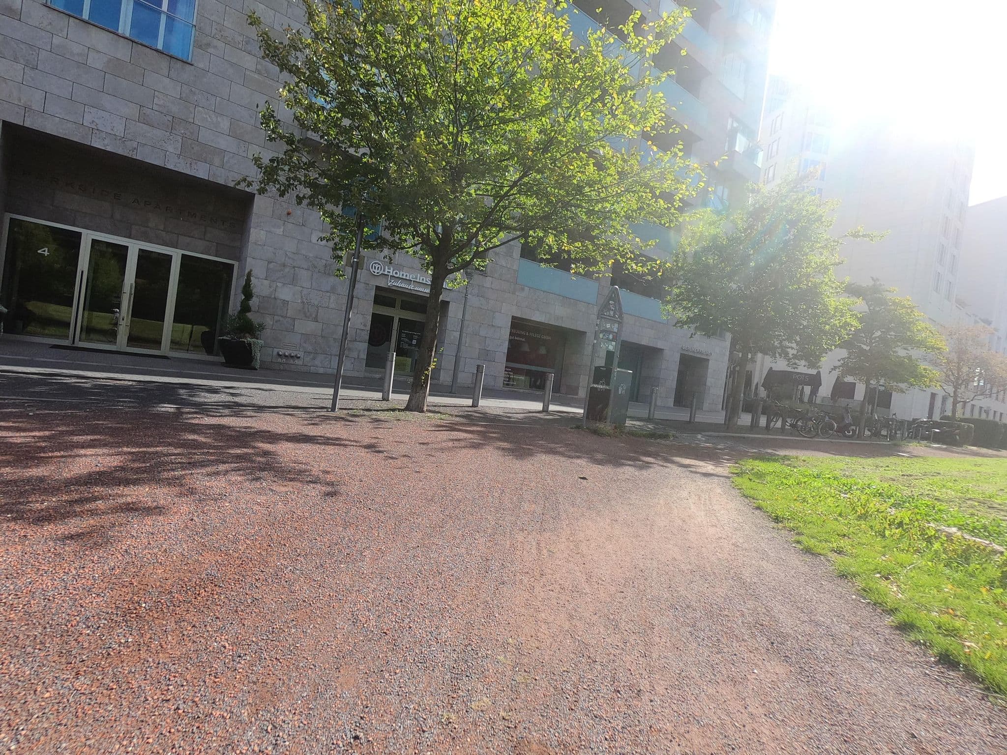 Street view near Premium Parkside Apartment, Tiergarten — © carlheinz (CC BY-SA · Mapillary)
