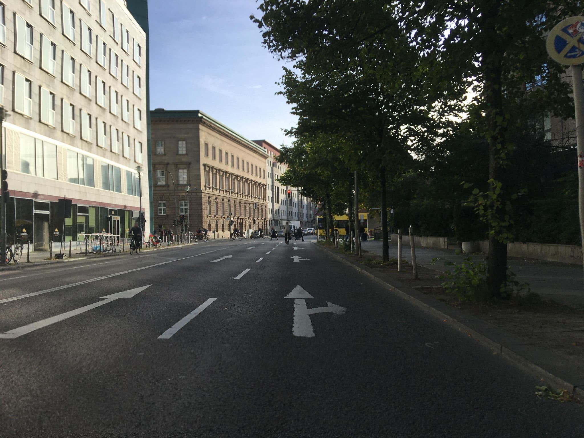 Street view near Fundus Hotels Entwicklungs -und Verwaltungs GmbH, Tiergarten — © carlheinz (CC BY-SA · Mapillary)