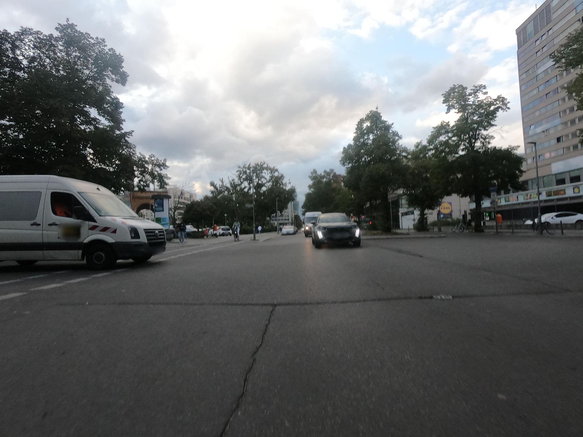 Street view near History Hostel, Kreuzberg — © carlheinz (CC BY-SA · Mapillary)