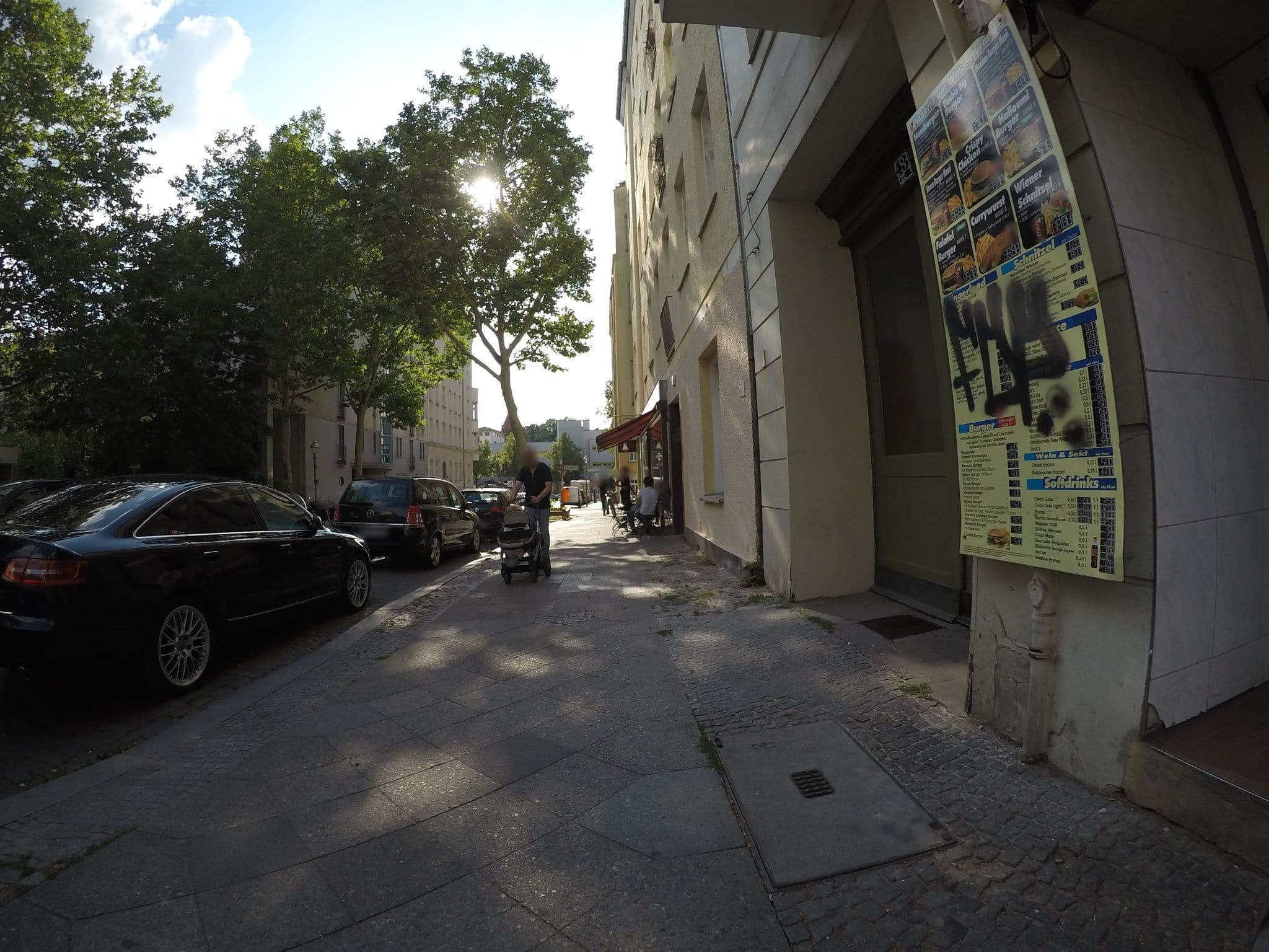 Street view near Traumberg Flats, Kreuzberg — © kartonage (CC BY-SA · Mapillary)
