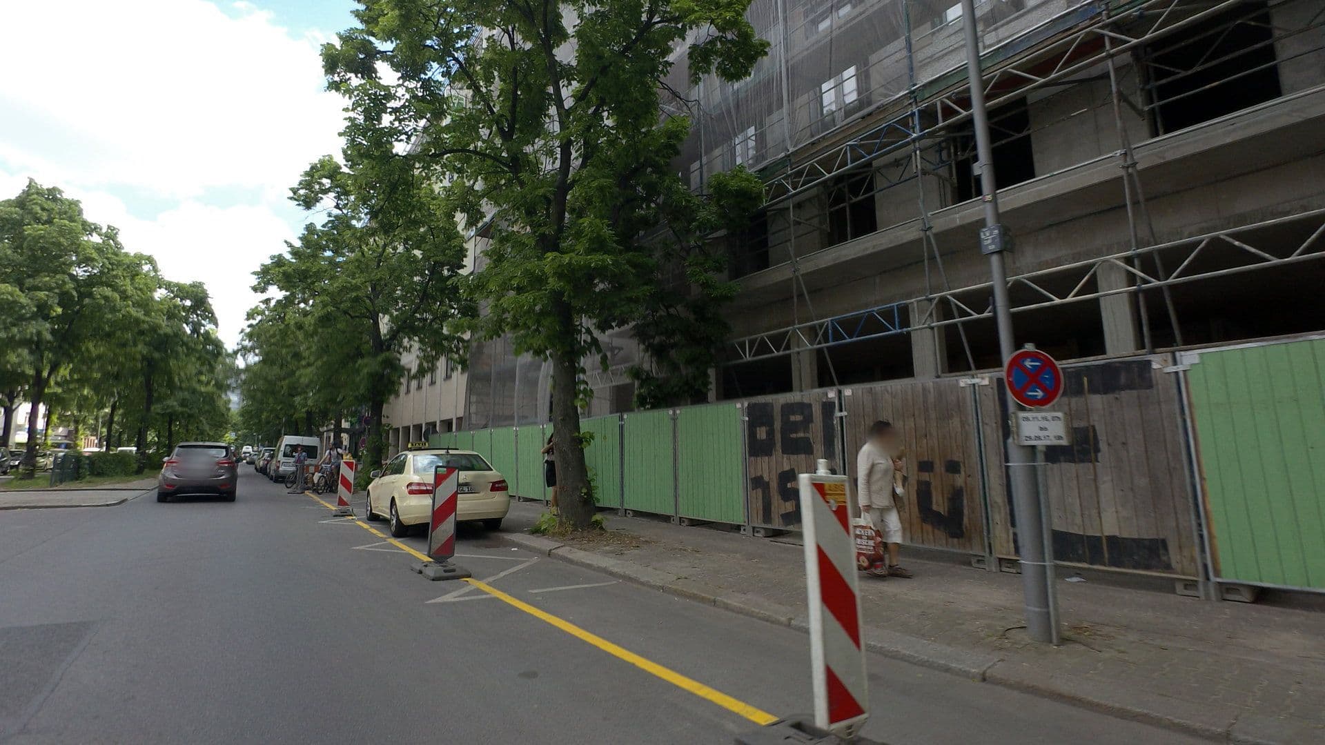 Street view near NH Hoteles Deutschland GmbH, Kreuzberg — © moenk (CC BY-SA · Mapillary)