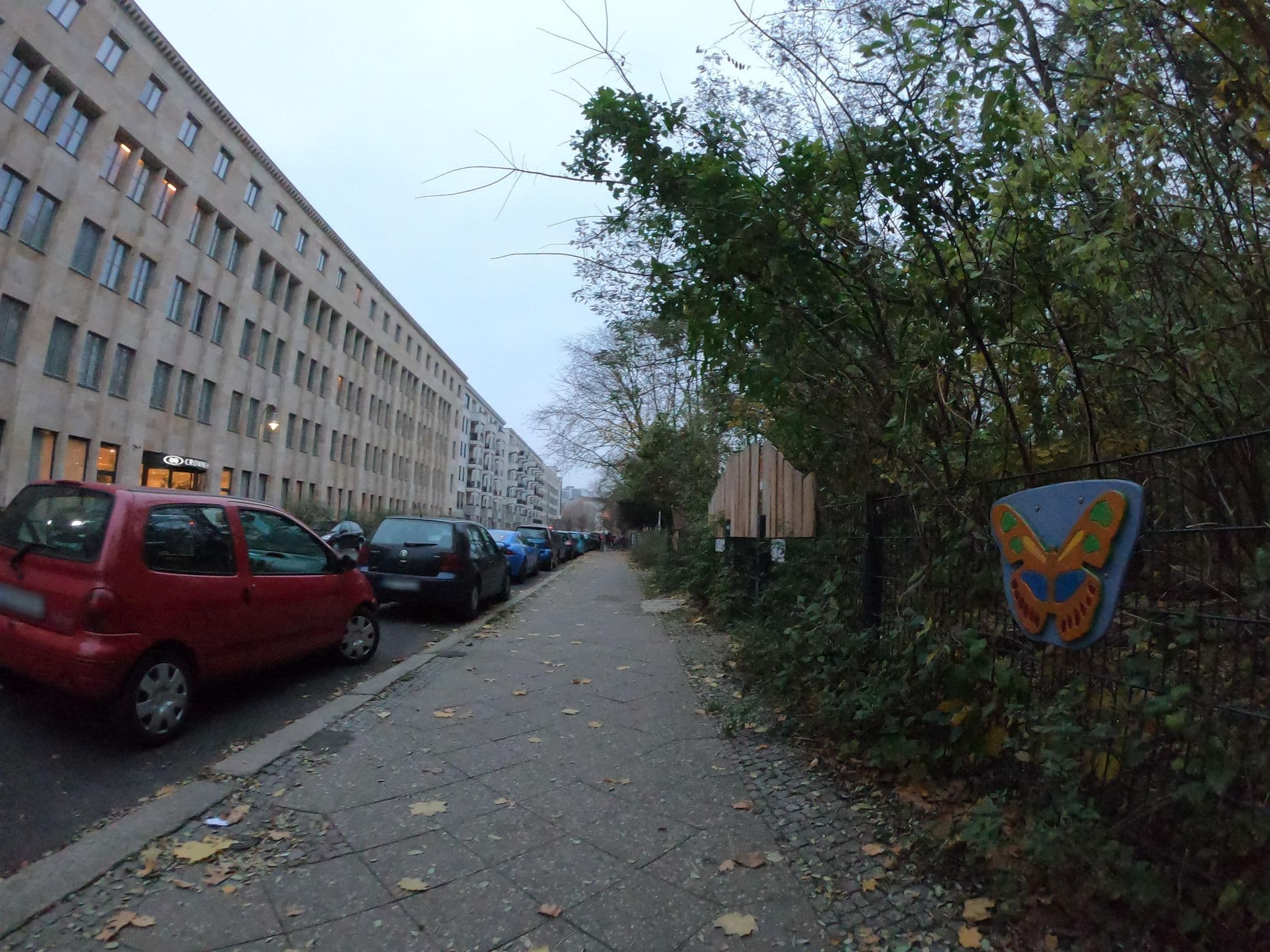 Street view near Wyndham Grand Berlin Postdamer Platz, Kreuzberg — © richlv (CC BY-SA · Mapillary)