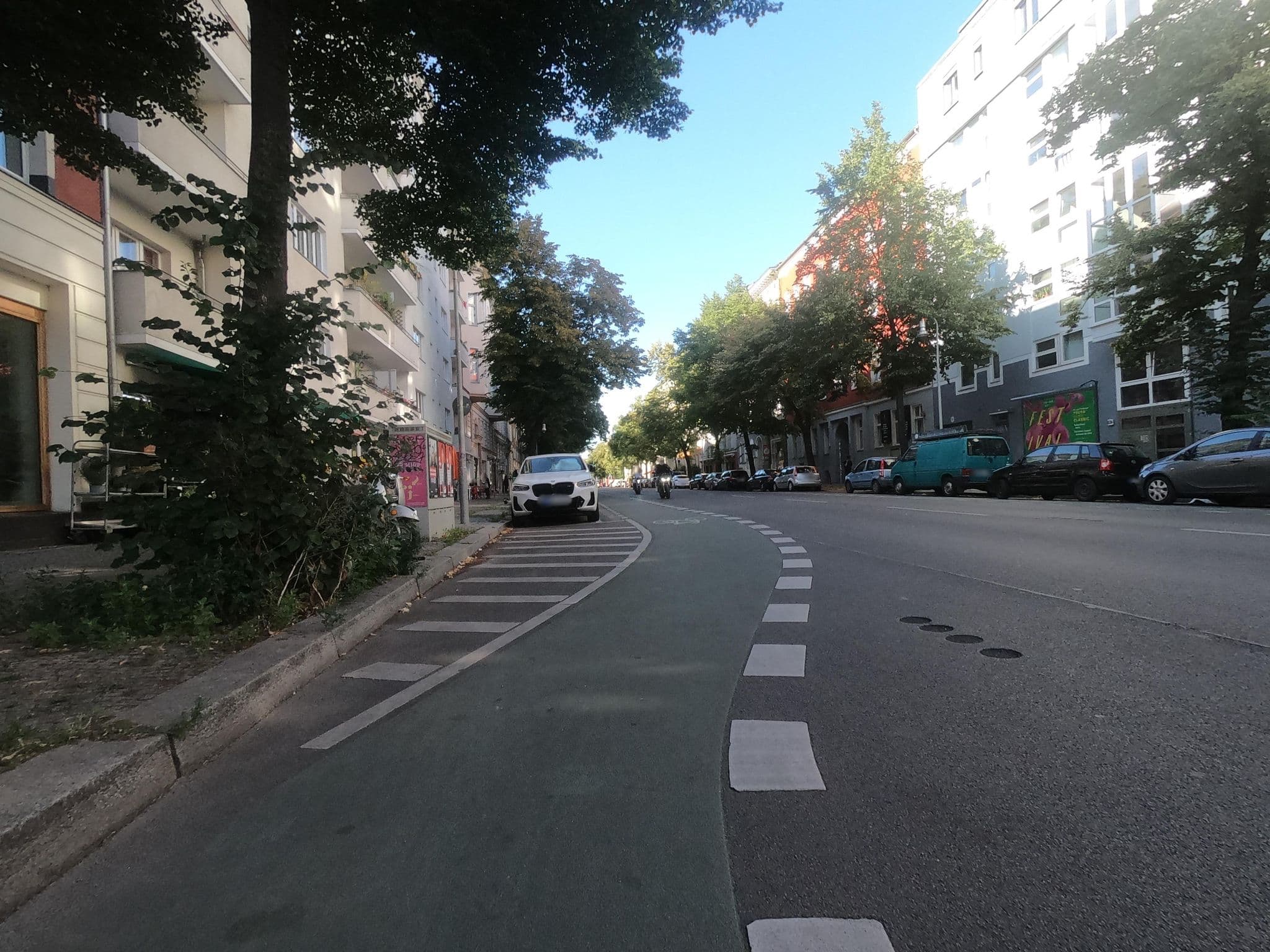 Street view near Pension-Freddi, Kreuzberg — © carlheinz (CC BY-SA · Mapillary)