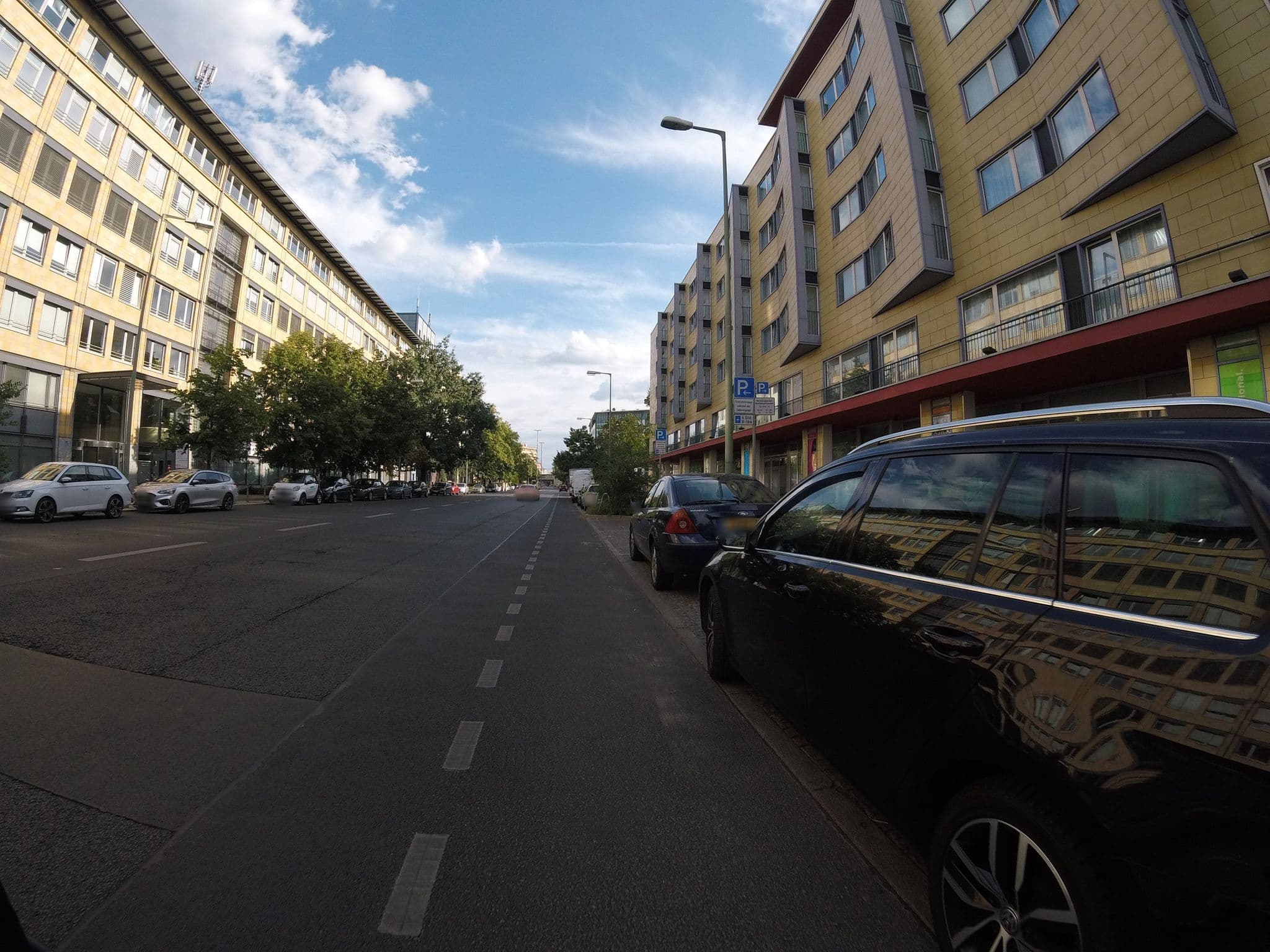 Street view near East Corner Hotel Berlin, Schöneberg — © macsico (CC BY-SA · Mapillary)