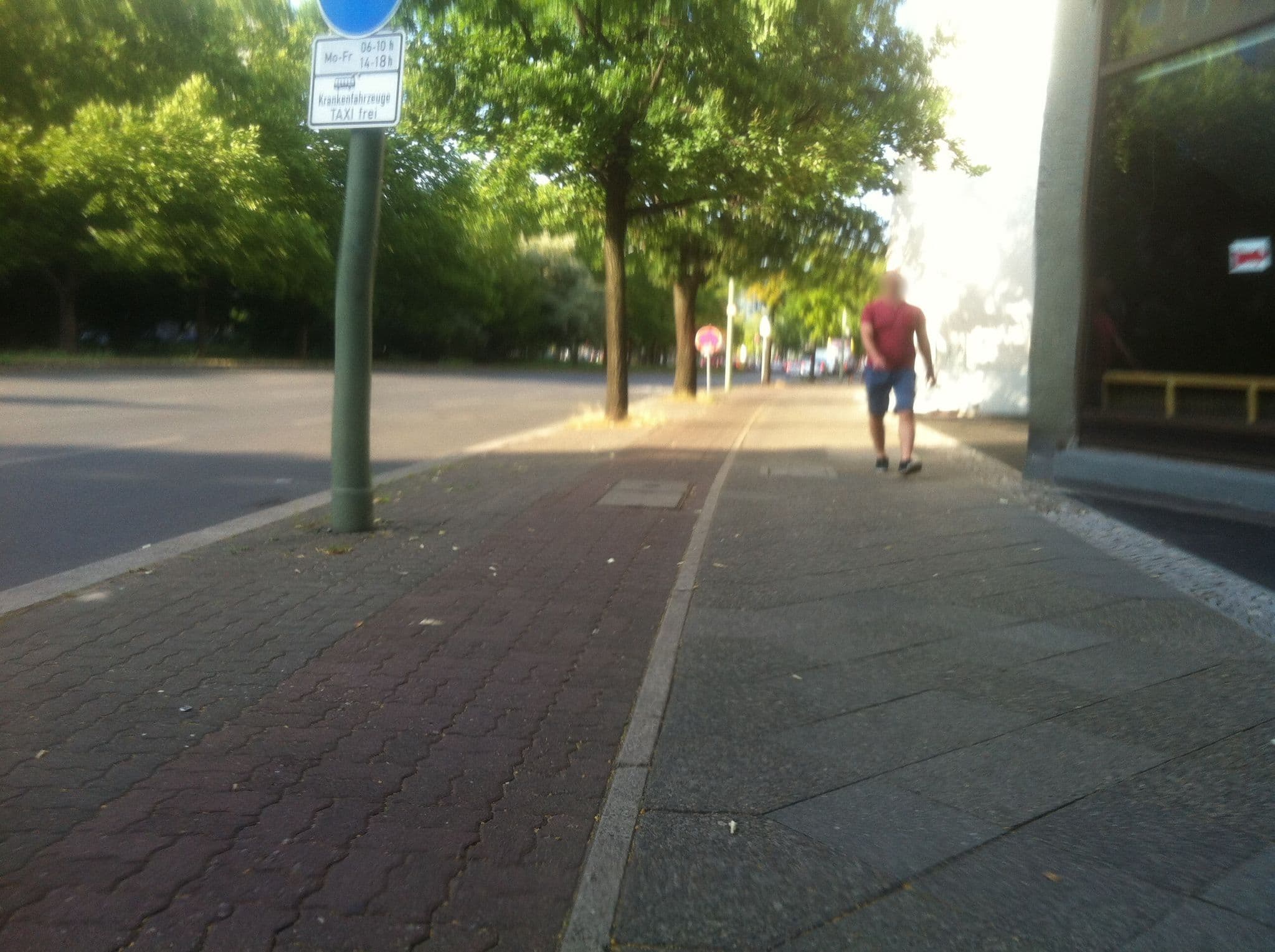 Street view near Hotel Castor The Vine, Schöneberg — © jhninc (CC BY-SA · Mapillary)