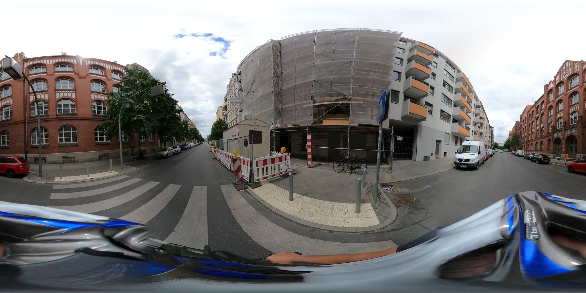 Street view near Ferienwohnung F17-21, Schöneberg — © eserte (CC BY-SA · Mapillary)