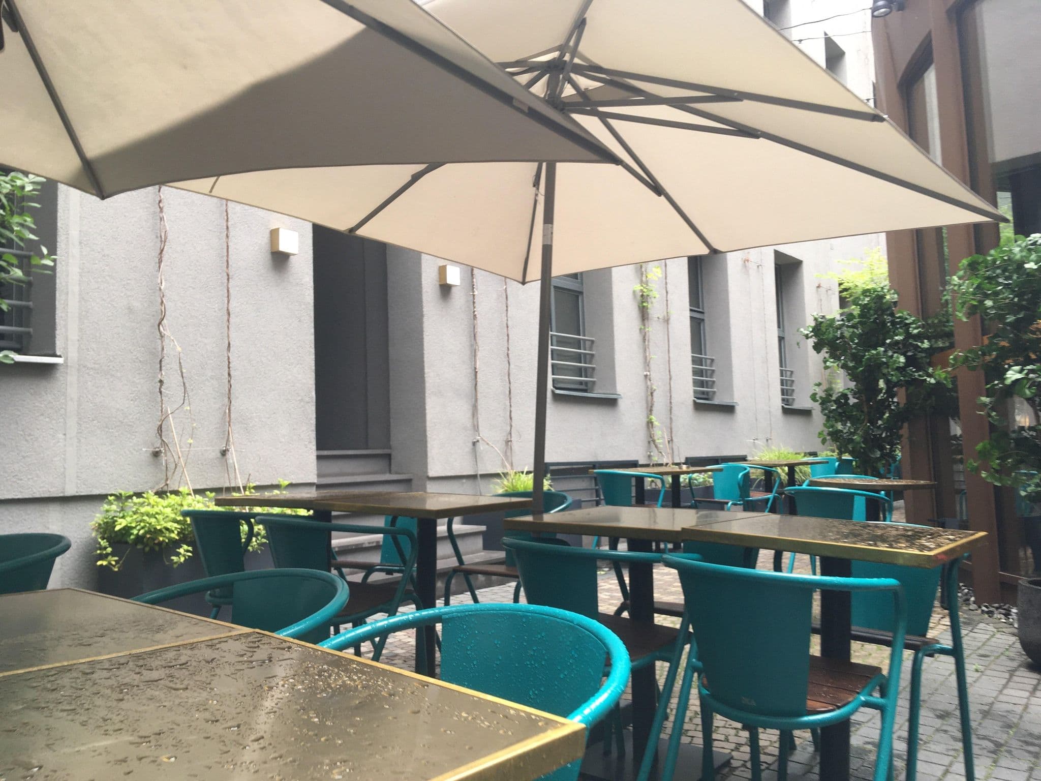 Street view near Hotel Velvet GmbH, Mitte — © carlheinz (CC BY-SA · Mapillary)