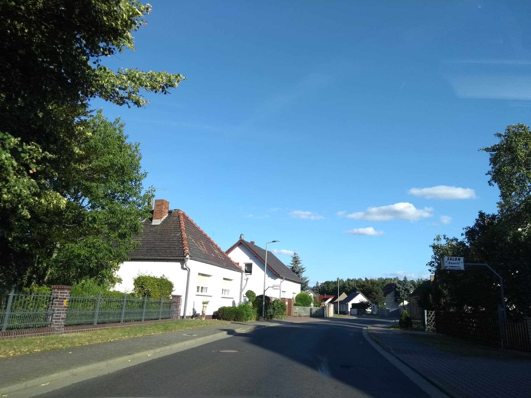 Street view near Herrmann Heidemarie Pension, Lubnjow — © thetornado76 (CC BY-SA · Mapillary)