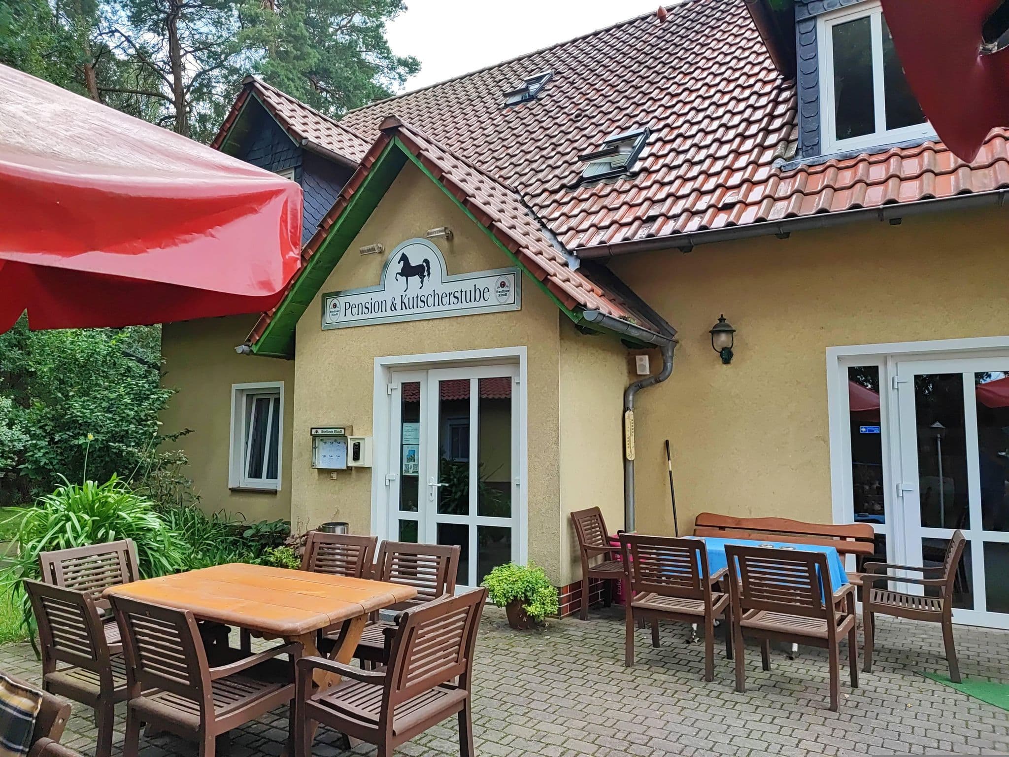 Street view near Kutscherstube, Rheinsberg — © maditet (CC BY-SA · Mapillary)