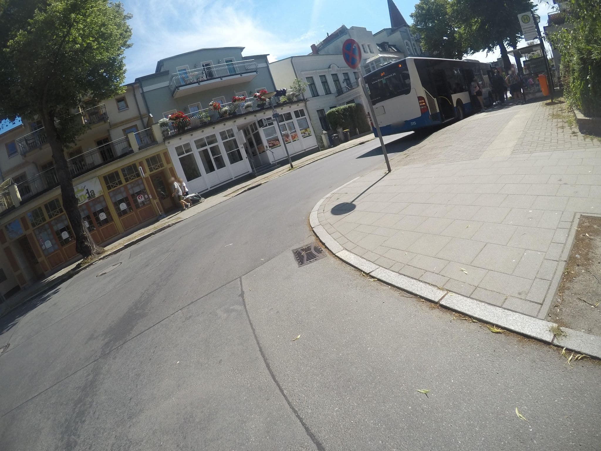 Street view near Apartment Warnemünde 11, Warnemünde — © mfa (CC BY-SA · Mapillary)