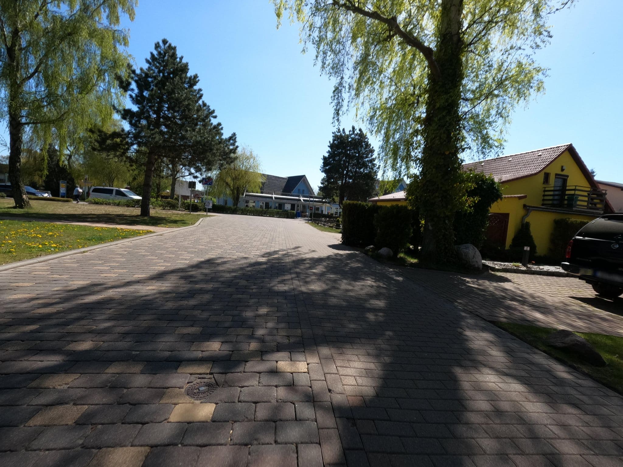 Street view near Ines Padderatz Pension, Ostseebad Prerow — © hektor1989 (CC BY-SA · Mapillary)