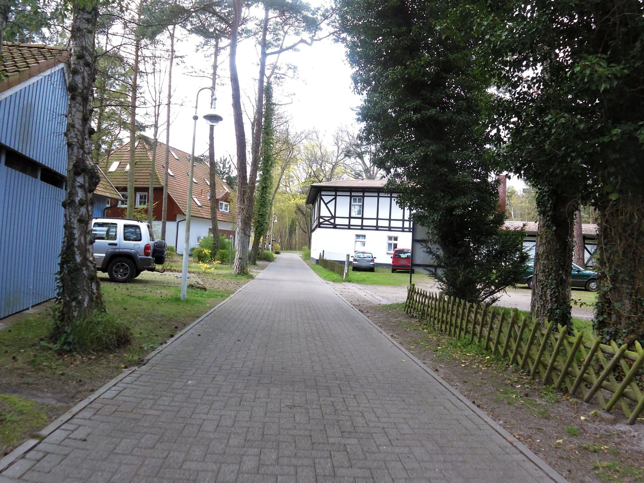 Street view near Bernsteintraum Apartment 60, Ostseebad Prerow — © zoegglmeyr (CC BY-SA · Mapillary)