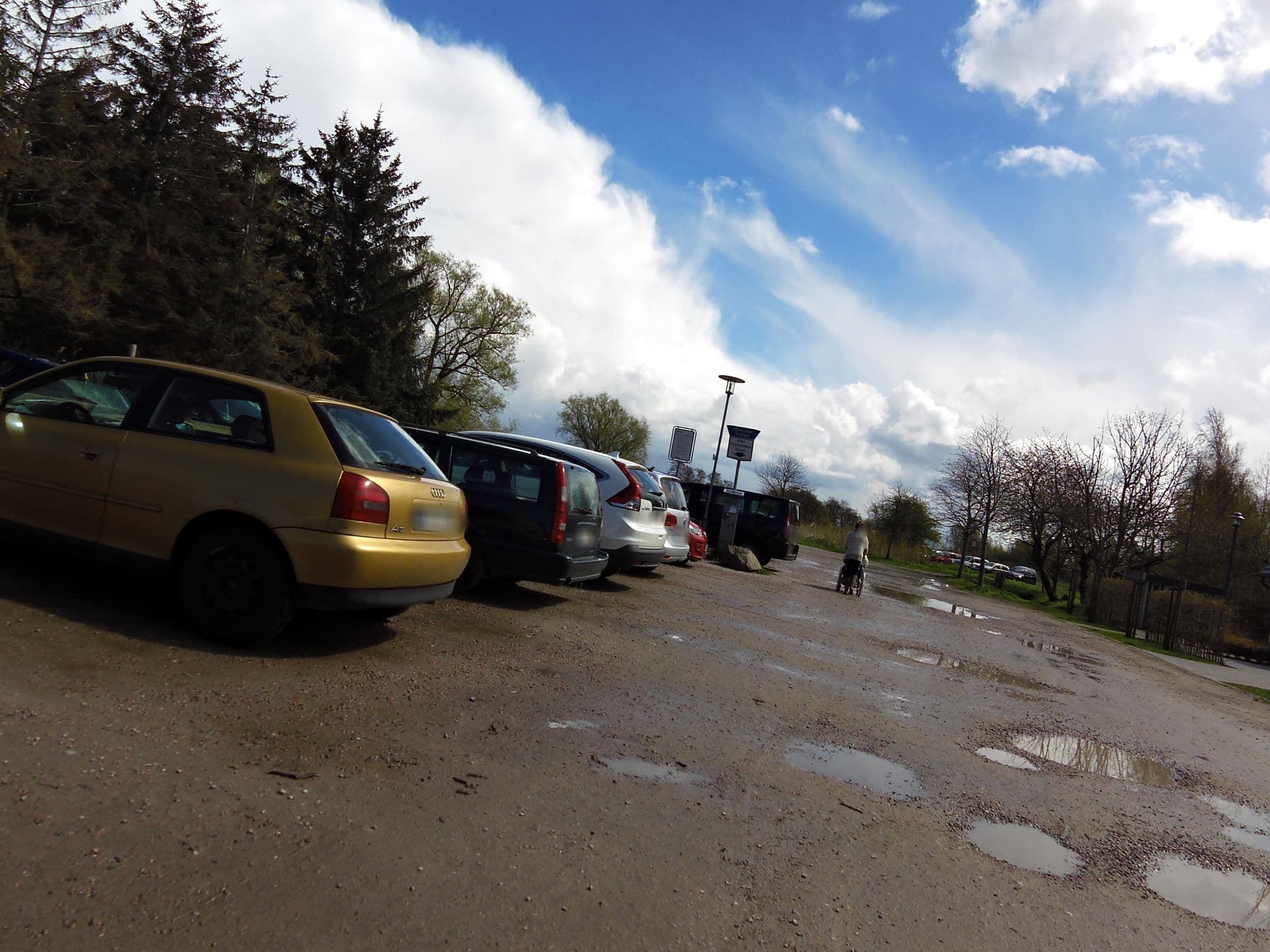 Street view near Seezeichen Residenz, Born — © zoegglmeyr (CC BY-SA · Mapillary)