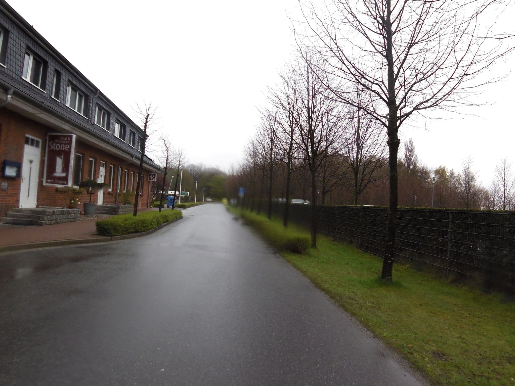 Street view near Hotel & Restaurant Stone, Zingst — © zoegglmeyr (CC BY-SA · Mapillary)