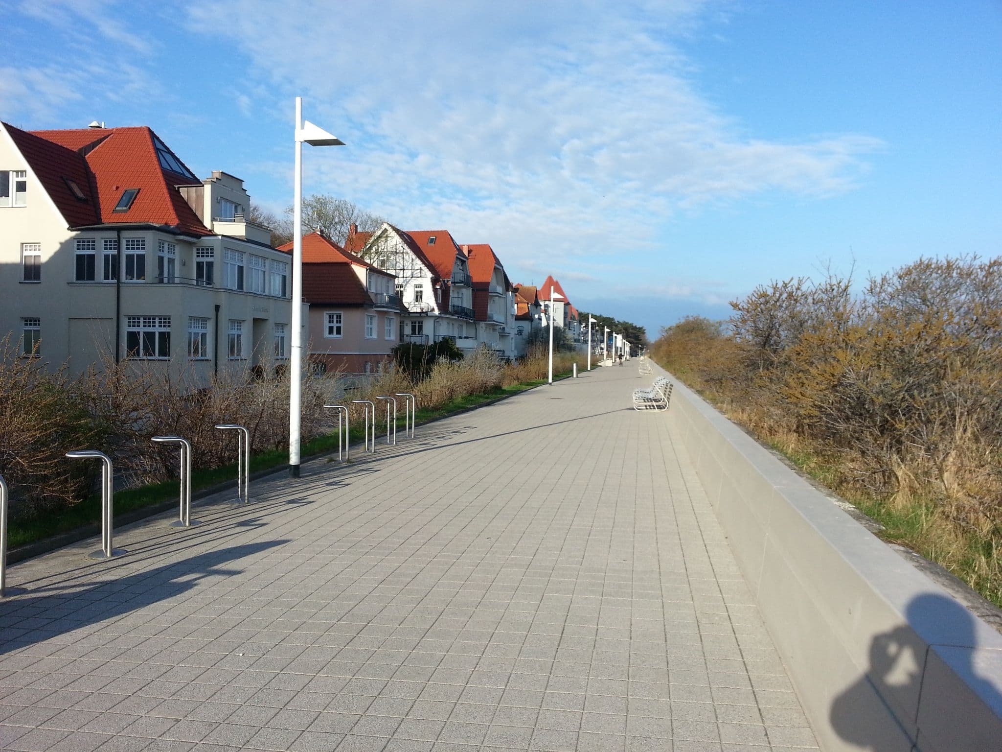 Street view near Villa am Strand, Warnemünde — © bluescreen (CC BY-SA · Mapillary)